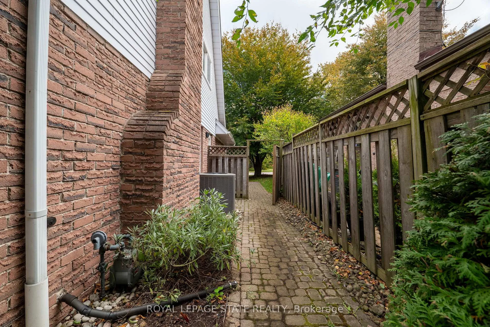 Photo 39 of 125 Chatterson Drive, Hamilton, Ancaster — HOMEH