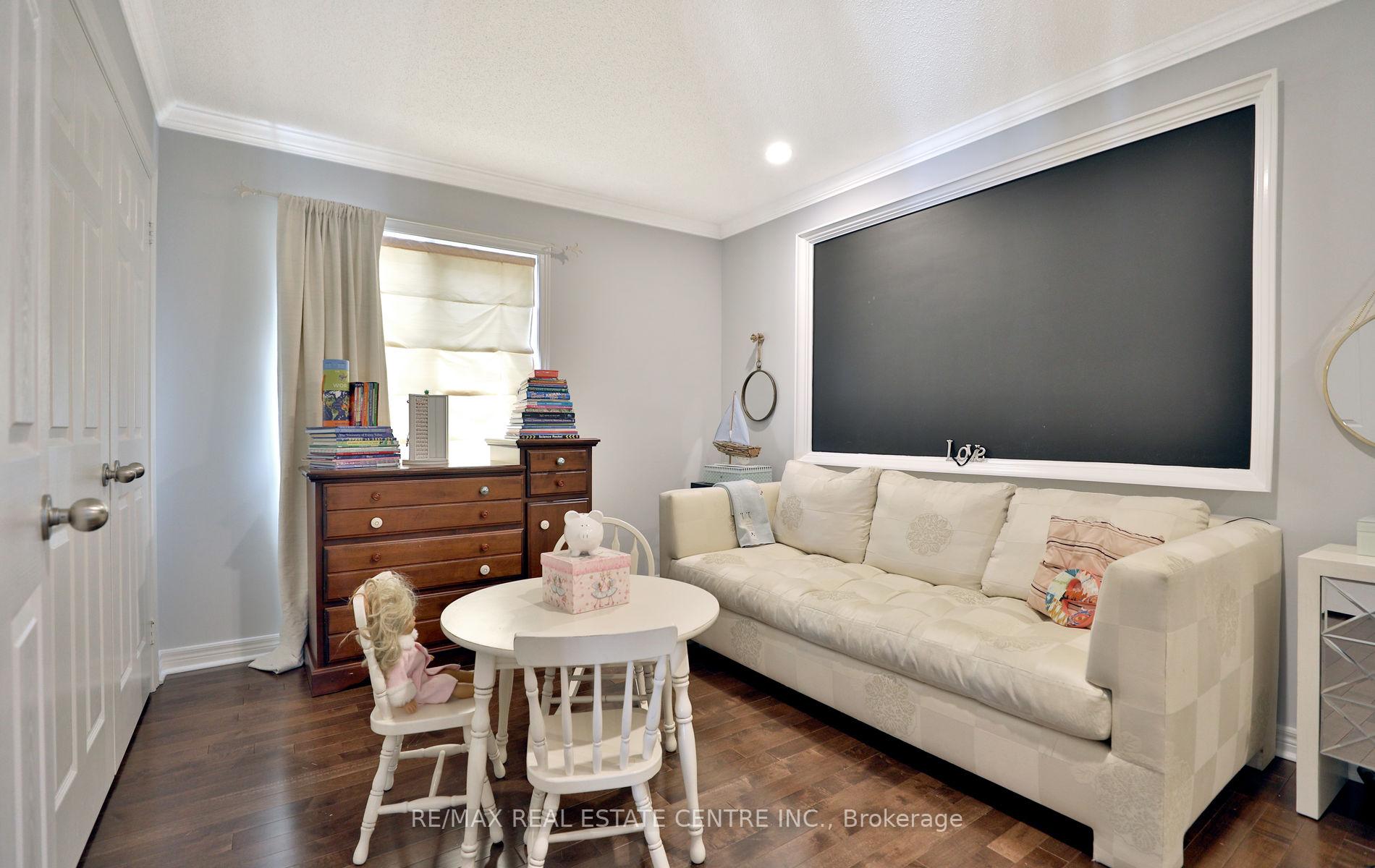 Photo 17 of 4210 Sarazen Drive, Burlington, Rose — HOMEH