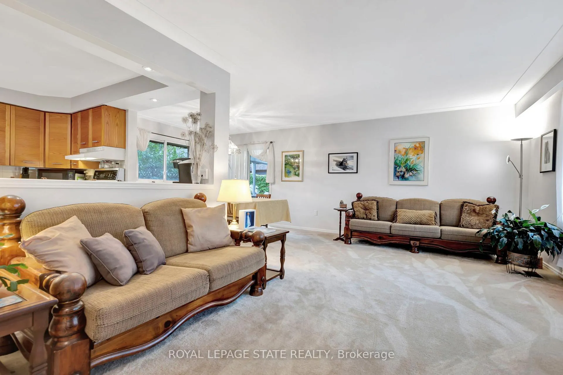 Photo 6 of 65 Maple Drive, Hamilton, Stoney Creek — HOMEH
