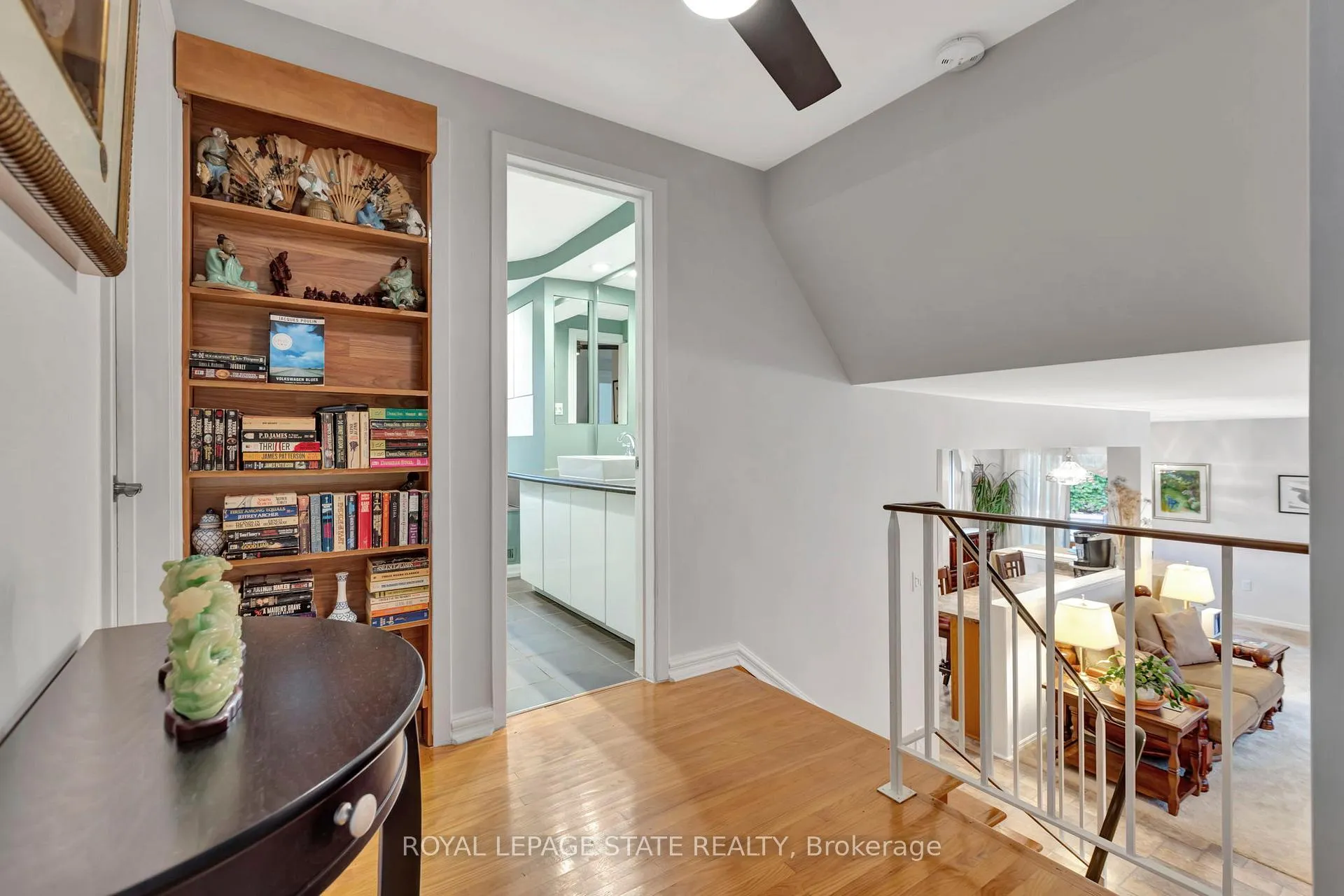 Photo 12 of 65 Maple Drive, Hamilton, Stoney Creek — HOMEH