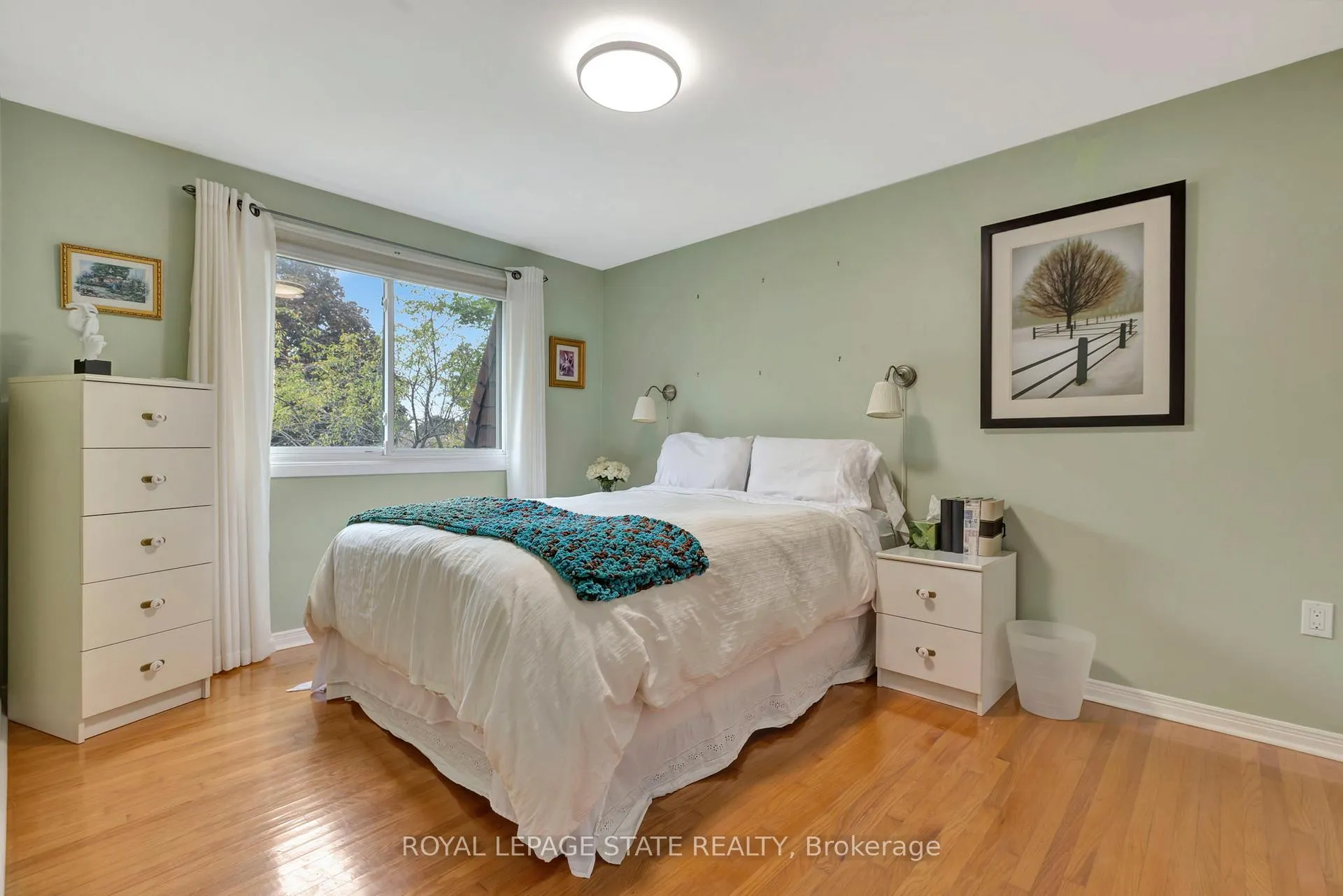 Photo 15 of 65 Maple Drive, Hamilton, Stoney Creek — HOMEH