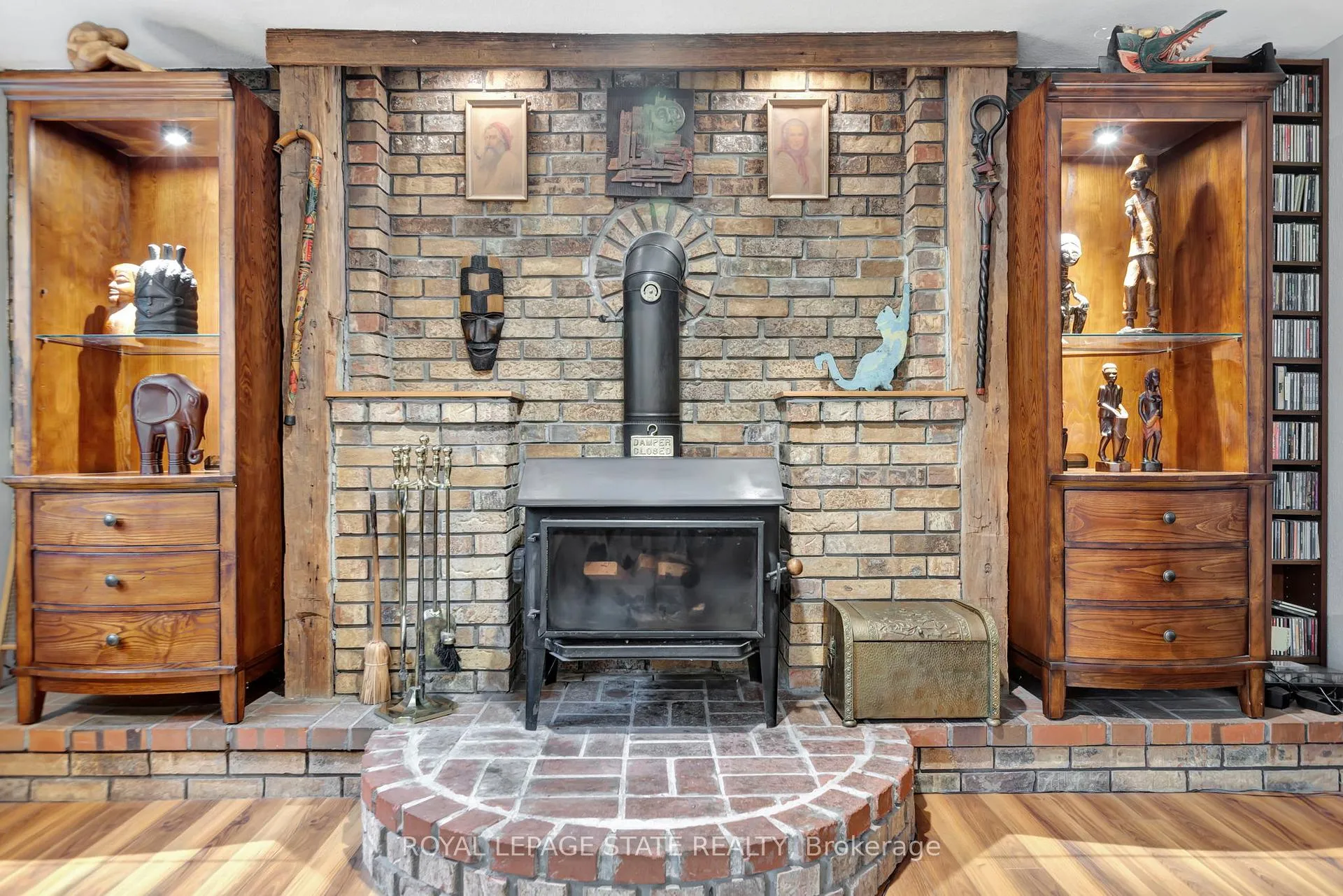 Photo 21 of 65 Maple Drive, Hamilton, Stoney Creek — HOMEH