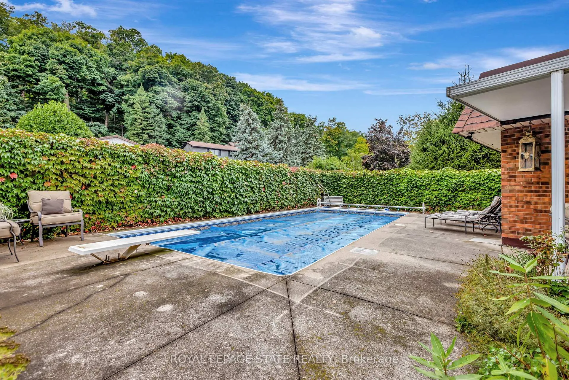 Photo 30 of 65 Maple Drive, Hamilton, Stoney Creek — HOMEH