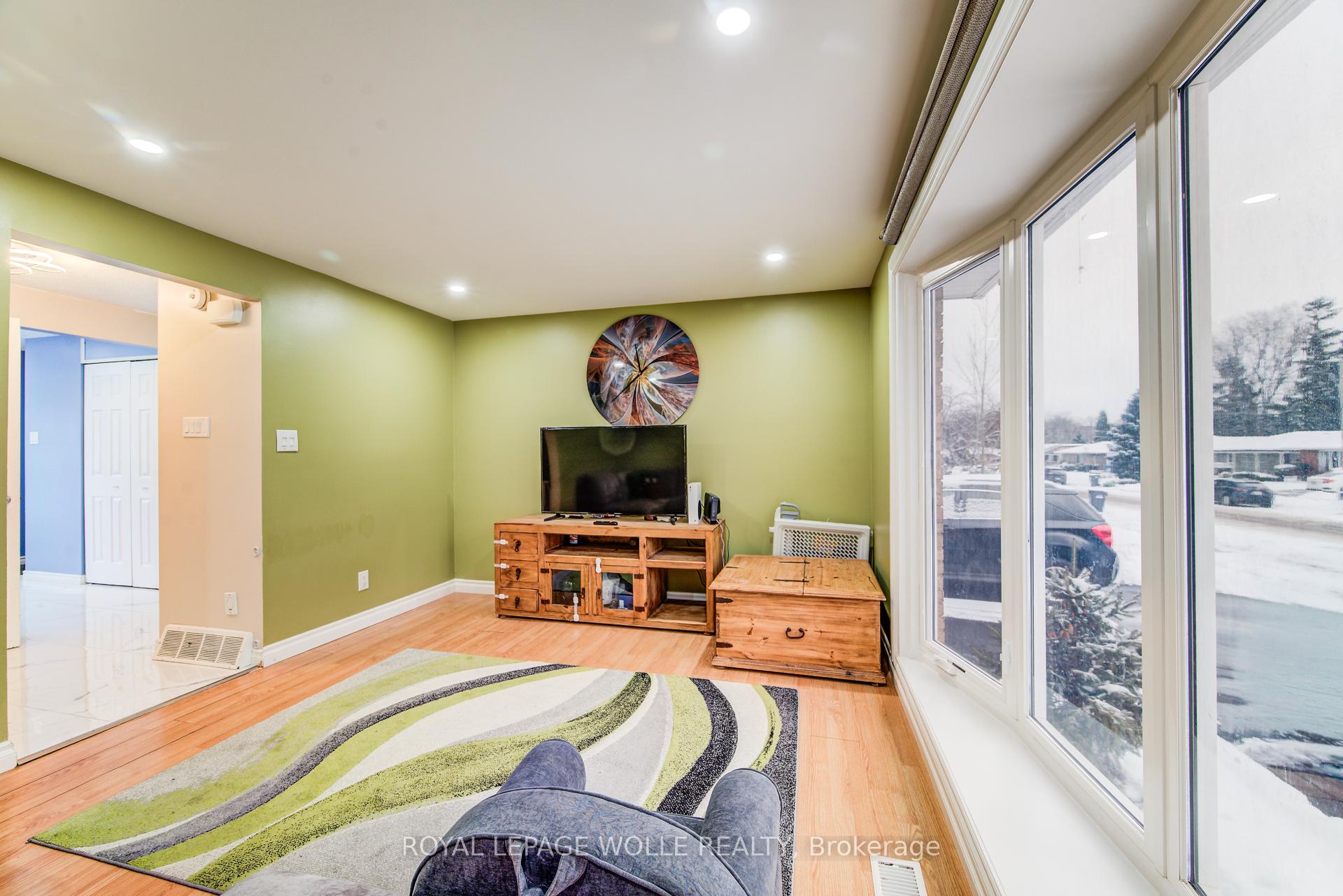 Photo 10 of 67 Burns Drive, Guelph, Riverside Park — HOMEH