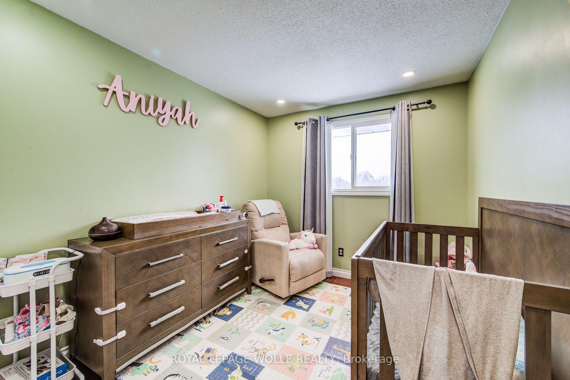 Photo 26 of 67 Burns Drive, Guelph, Riverside Park — HOMEH