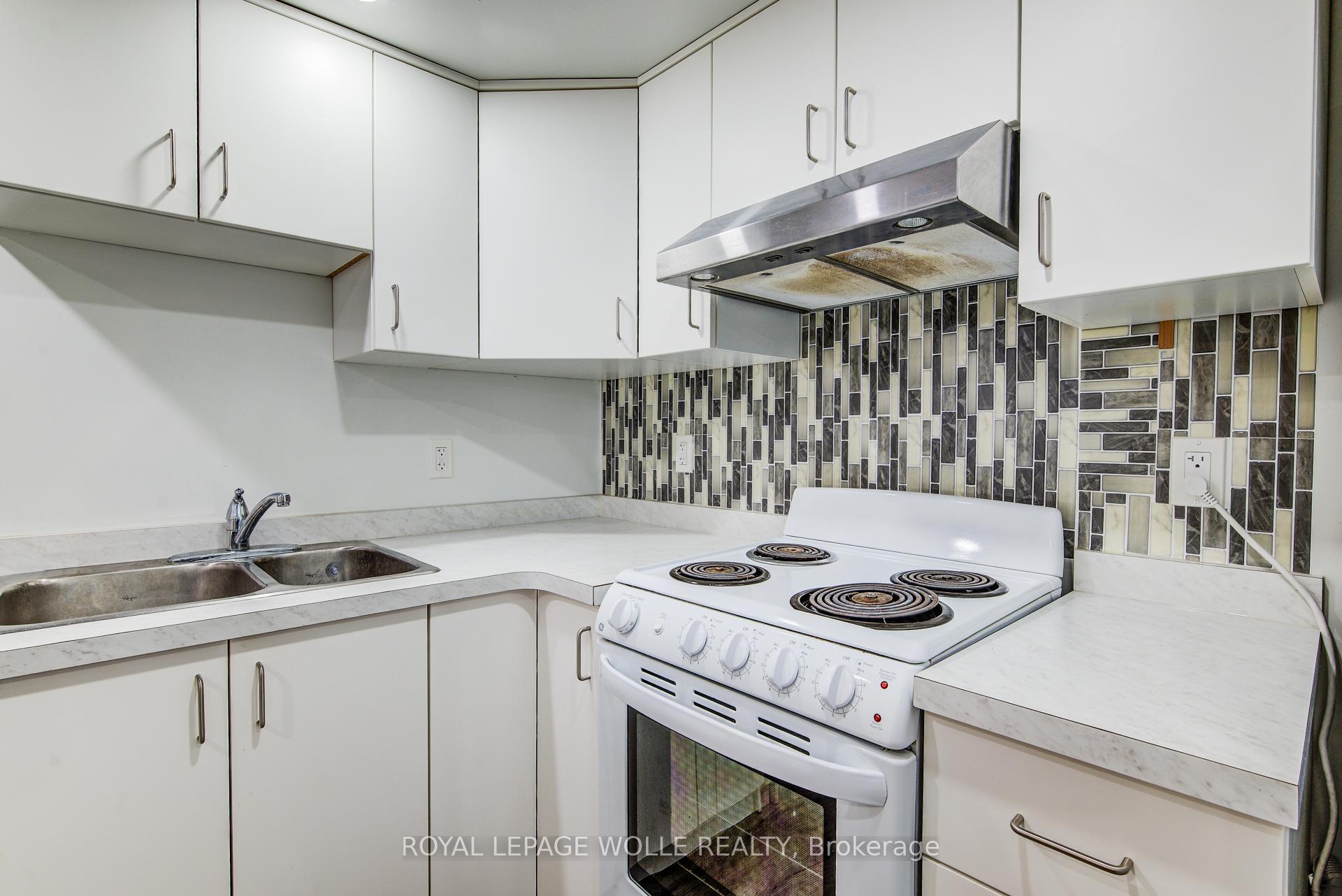 Photo 30 of 67 Burns Drive, Guelph, Riverside Park — HOMEH