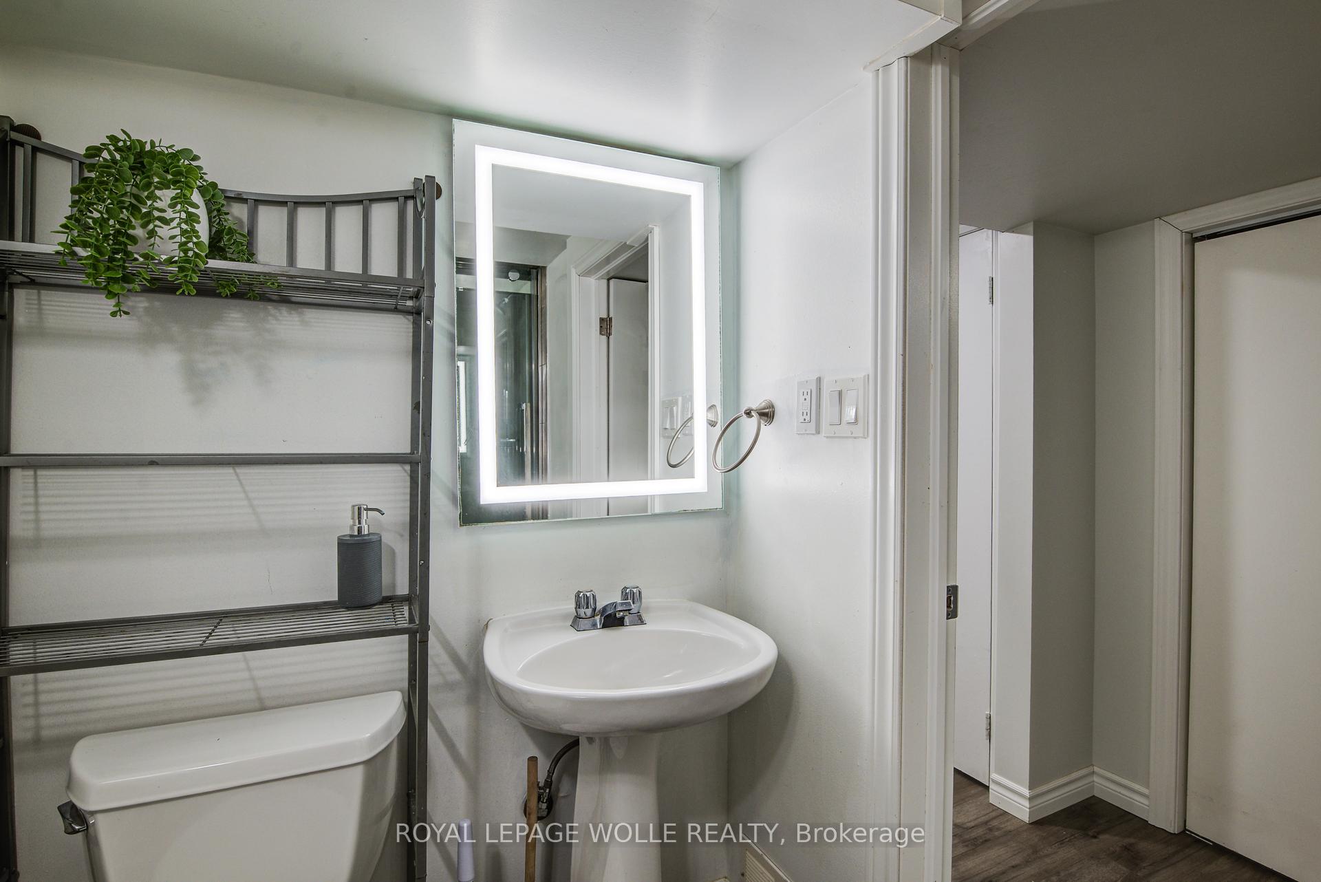 Photo 37 of 67 Burns Drive, Guelph, Riverside Park — HOMEH