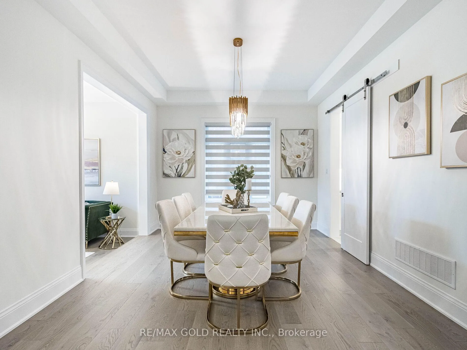 Photo 8 of 22 Ballantyne Boulevard, Vaughan, Vellore Village — HOMEH