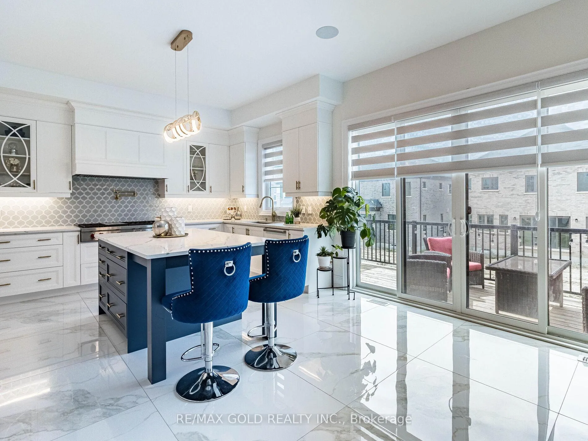 Photo 10 of 22 Ballantyne Boulevard, Vaughan, Vellore Village — HOMEH
