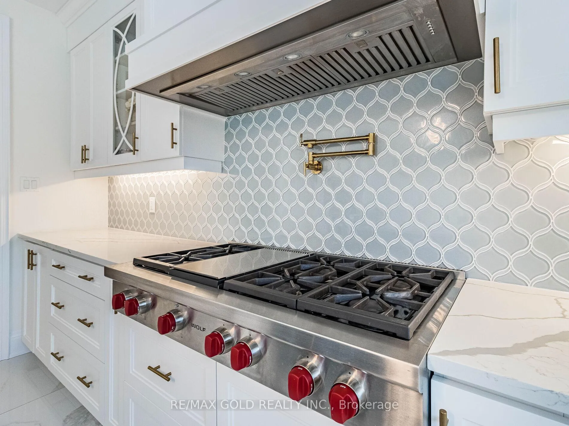 Photo 12 of 22 Ballantyne Boulevard, Vaughan, Vellore Village — HOMEH