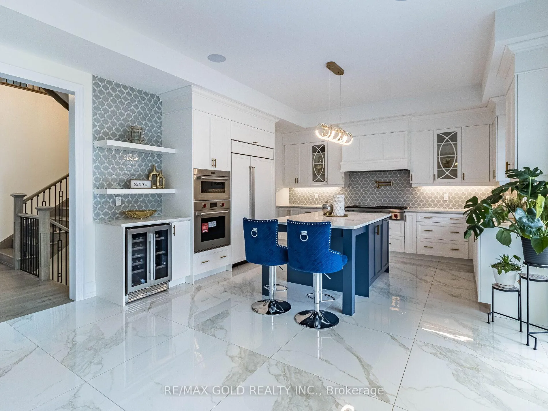 Photo 13 of 22 Ballantyne Boulevard, Vaughan, Vellore Village — HOMEH