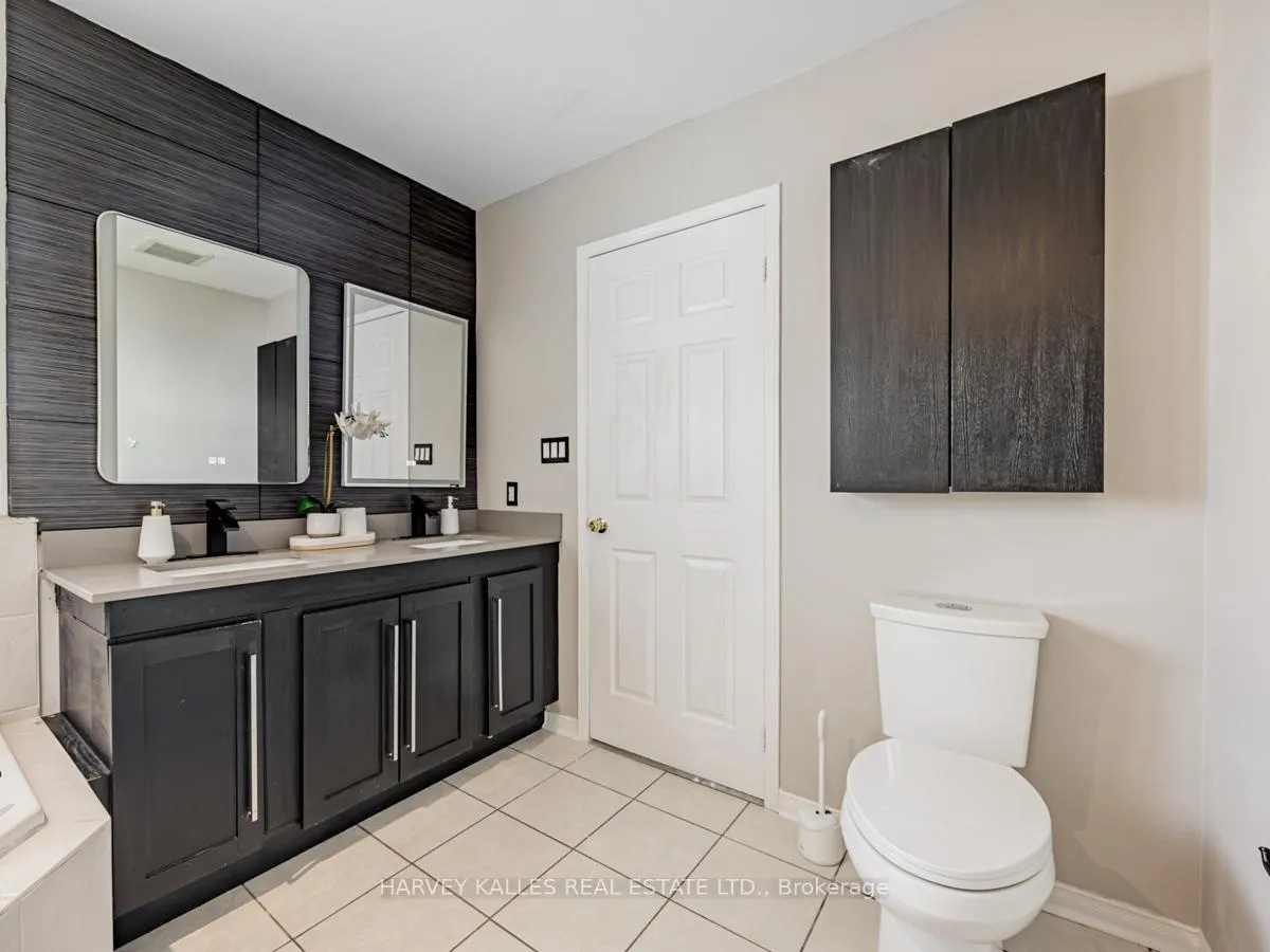 Photo 23 of 1352 Langley Circle, Oshawa, Pinecrest — HOMEH