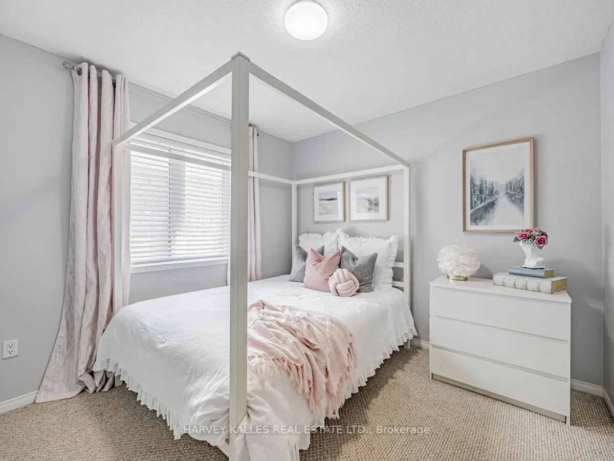 Photo 27 of 1352 Langley Circle, Oshawa, Pinecrest — HOMEH