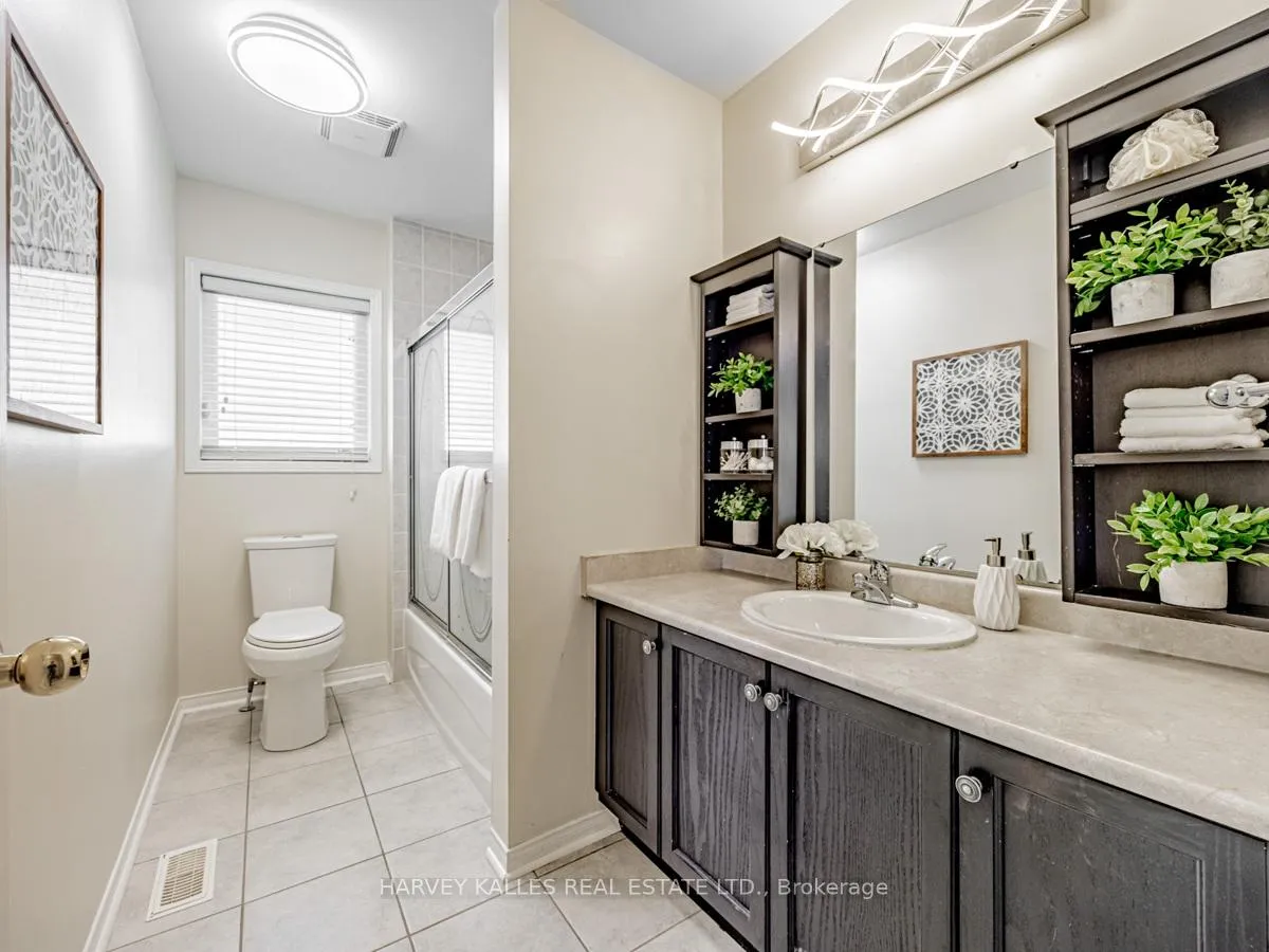 Photo 29 of 1352 Langley Circle, Oshawa, Pinecrest — HOMEH
