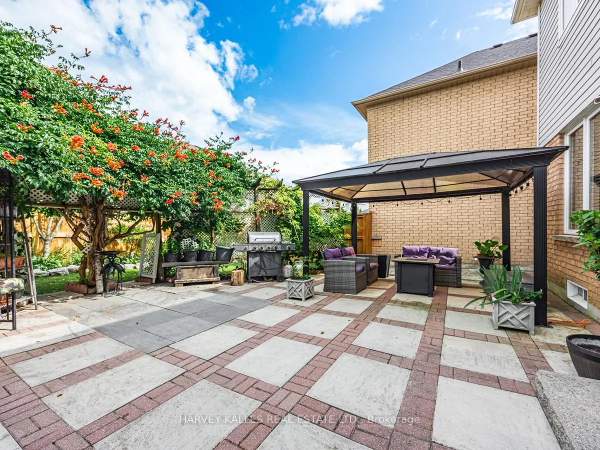 Photo 33 of 1352 Langley Circle, Oshawa, Pinecrest — HOMEH