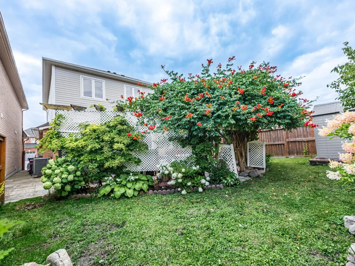 Photo 34 of 1352 Langley Circle, Oshawa, Pinecrest — HOMEH