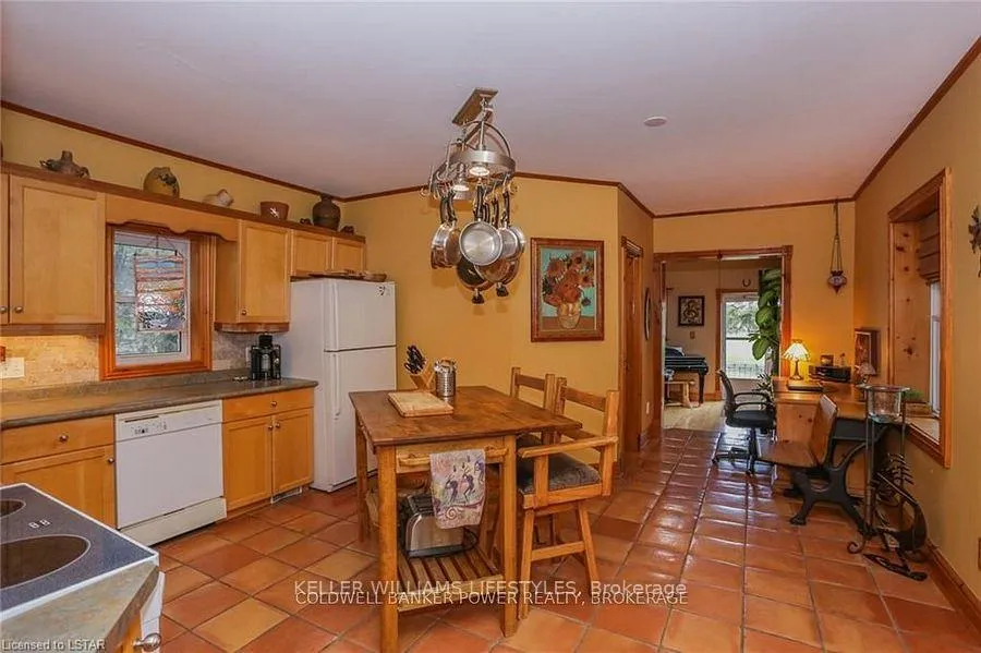 Photo 17 of 23904 Denfield Road, Middlesex Centre, Denfield — HOMEH