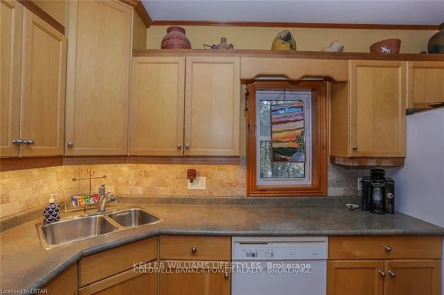 Photo 20 of 23904 Denfield Road, Middlesex Centre, Denfield — HOMEH