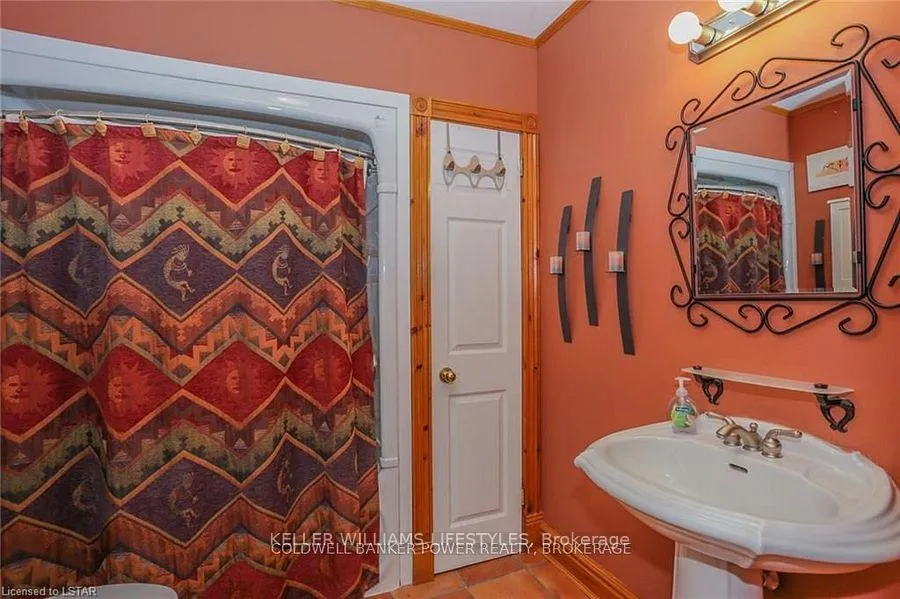 Photo 23 of 23904 Denfield Road, Middlesex Centre, Denfield — HOMEH