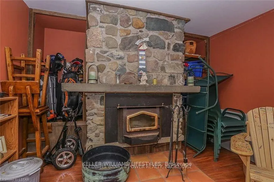Photo 33 of 23904 Denfield Road, Middlesex Centre, Denfield — HOMEH