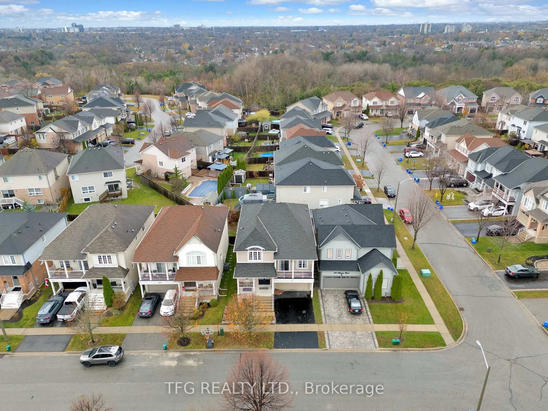 Photo 34 of 606 Oldman Road, Oshawa, Eastdale — HOMEH