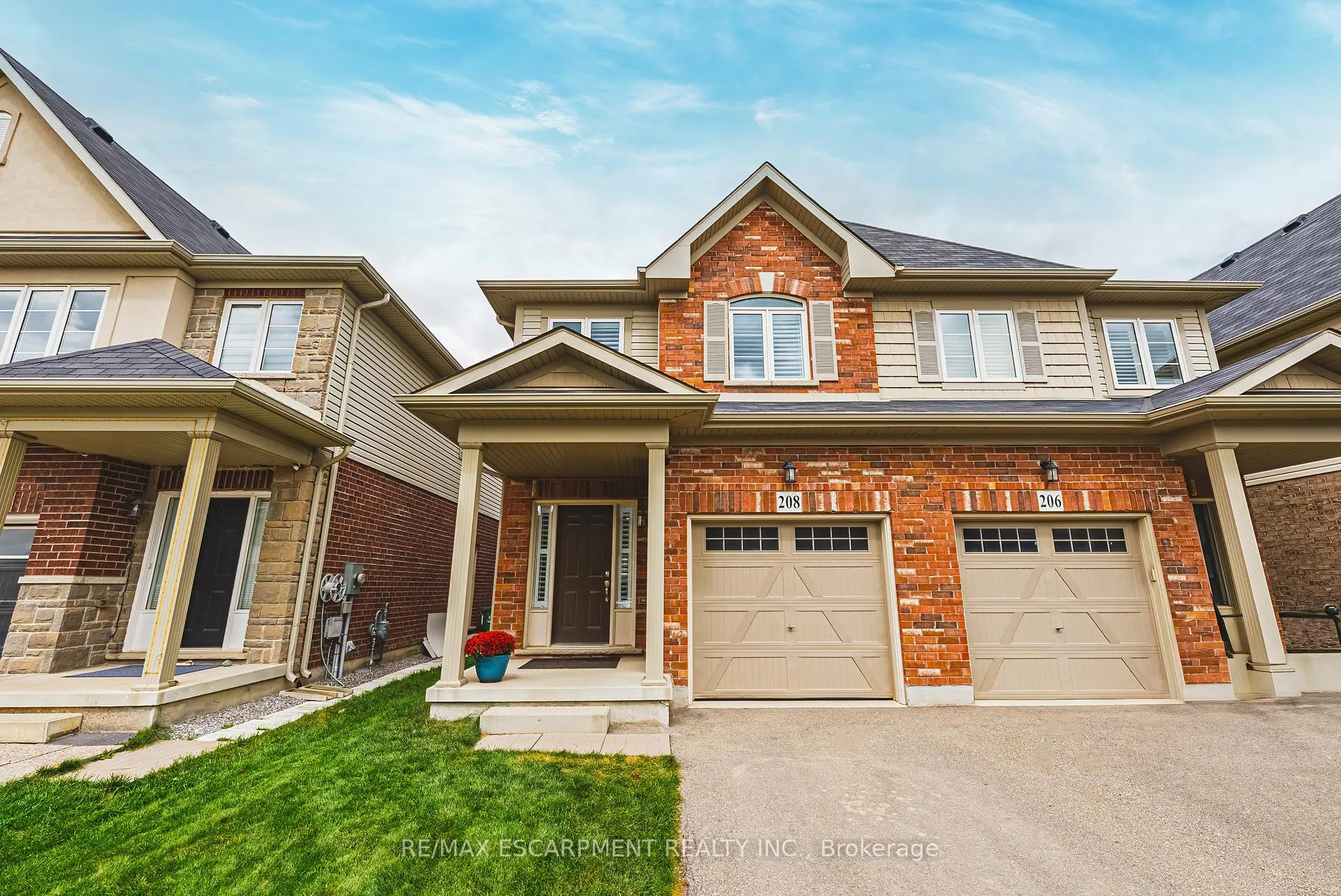 Photo 1 of 208 Lormont Boulevard, Hamilton, Stoney Creek — HOMEH
