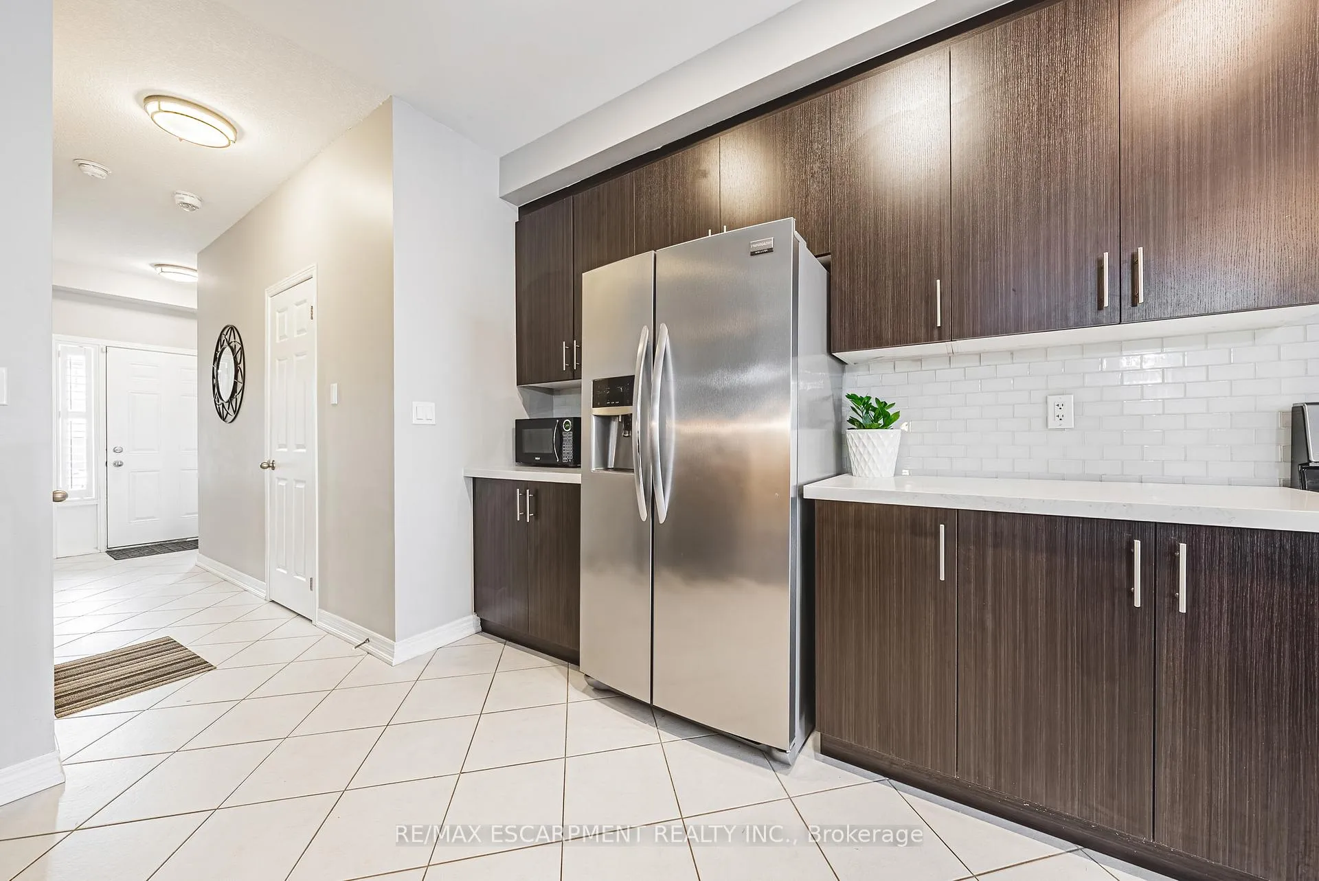 Photo 6 of 208 Lormont Boulevard, Hamilton, Stoney Creek — HOMEH