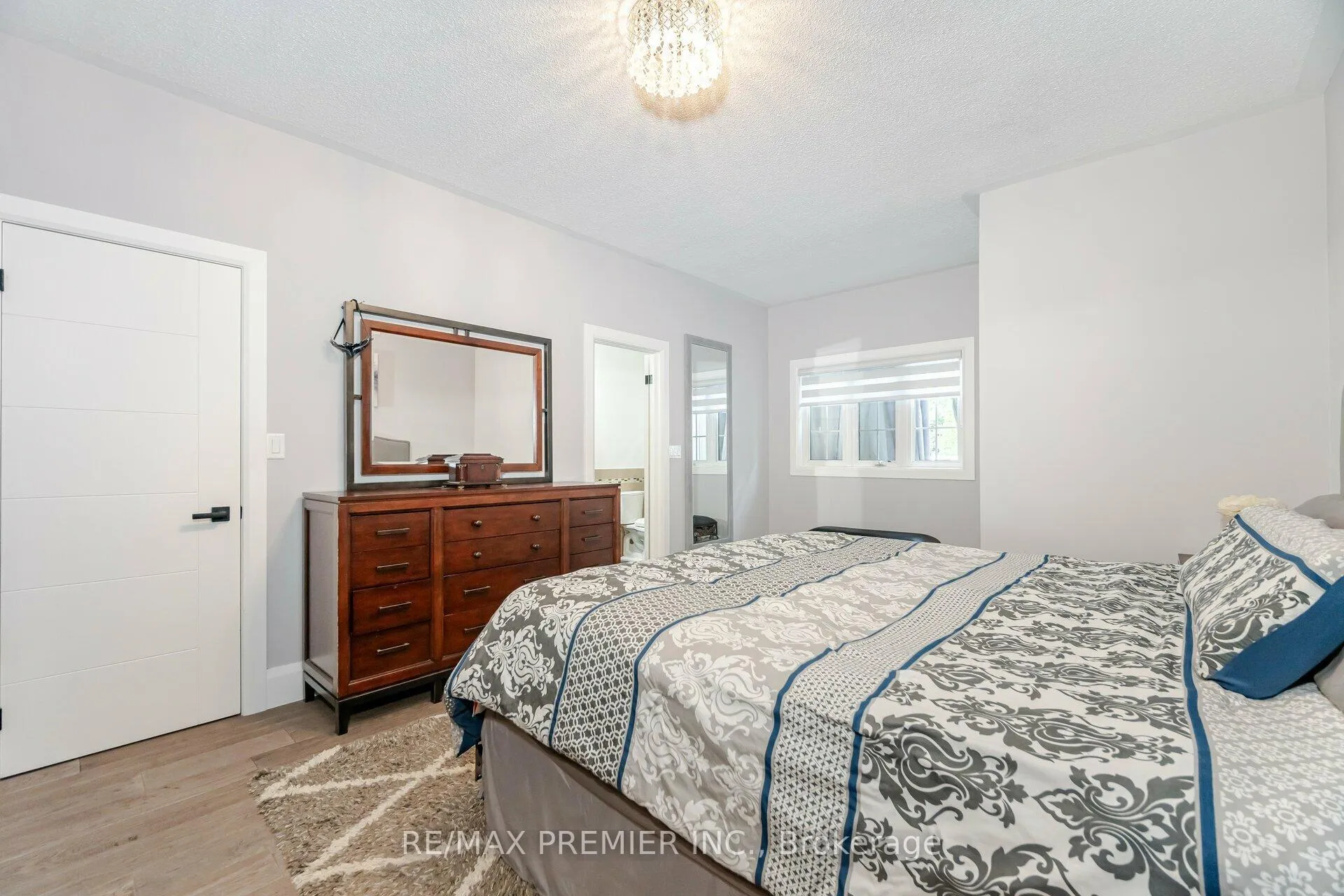 Photo 15 of 111 Regency View Heights, Vaughan, Rural Vaughan — HOMEH