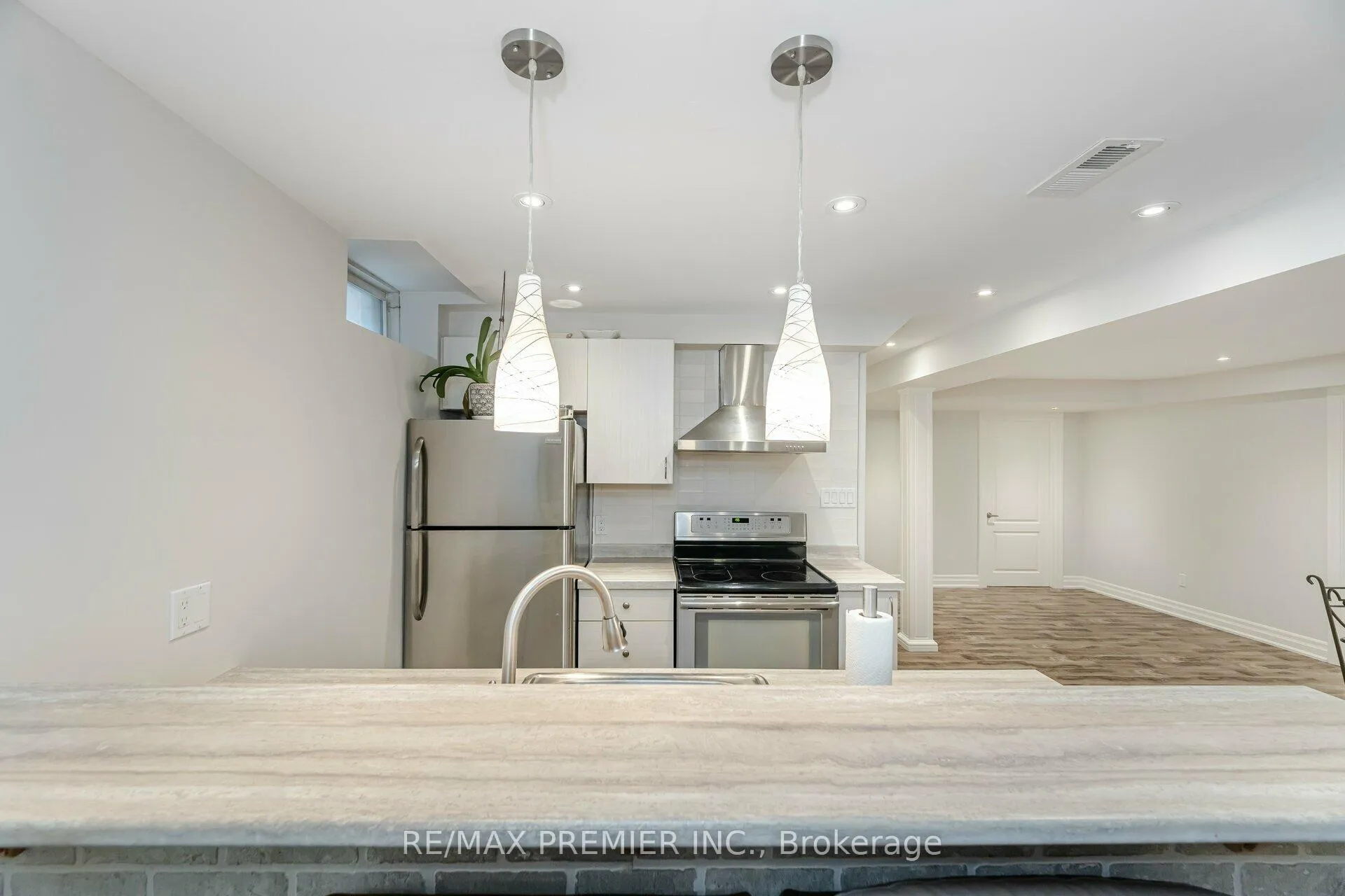 Photo 29 of 111 Regency View Heights, Vaughan, Rural Vaughan — HOMEH