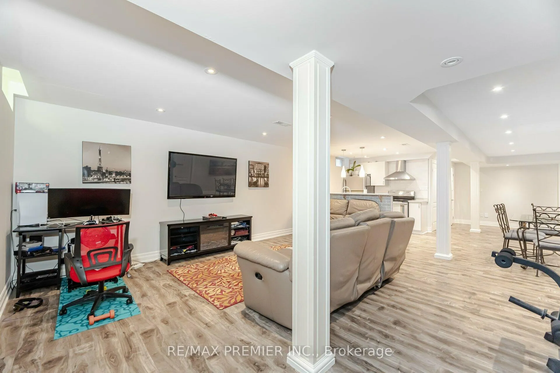 Photo 30 of 111 Regency View Heights, Vaughan, Rural Vaughan — HOMEH