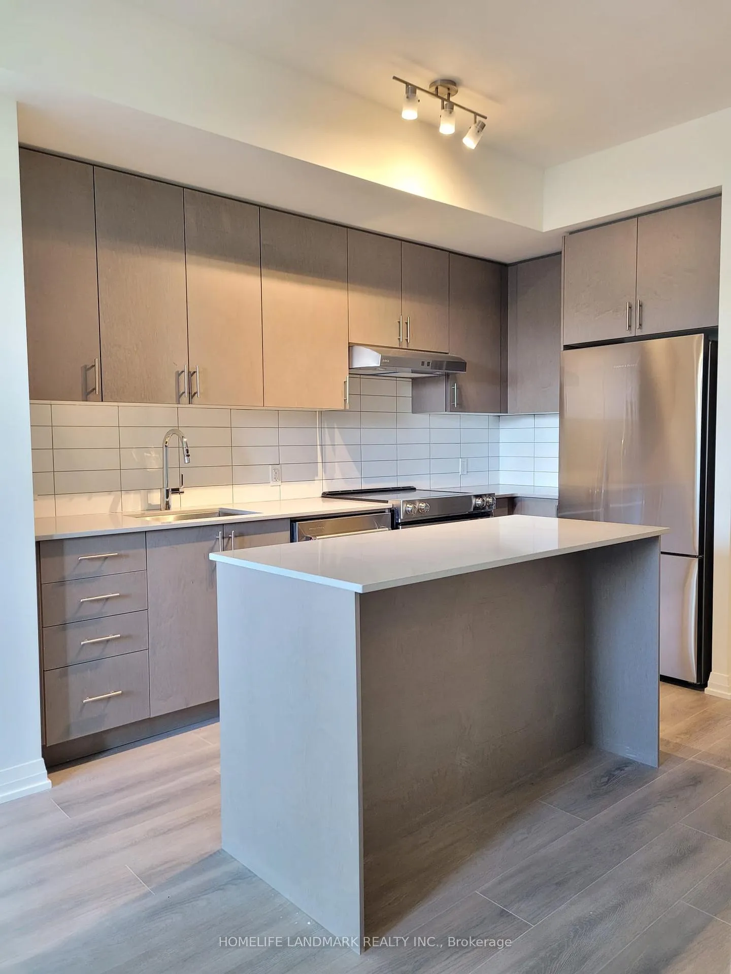 Photo 10 of Unit 207, 9000 Jane Street, Vaughan, Vellore Village — HOMEH