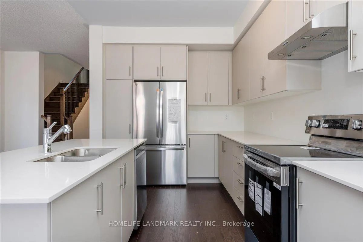 Photo 5 of 79 Phoenix Boulevard, Barrie, Rural Barrie Southeast — HOMEH