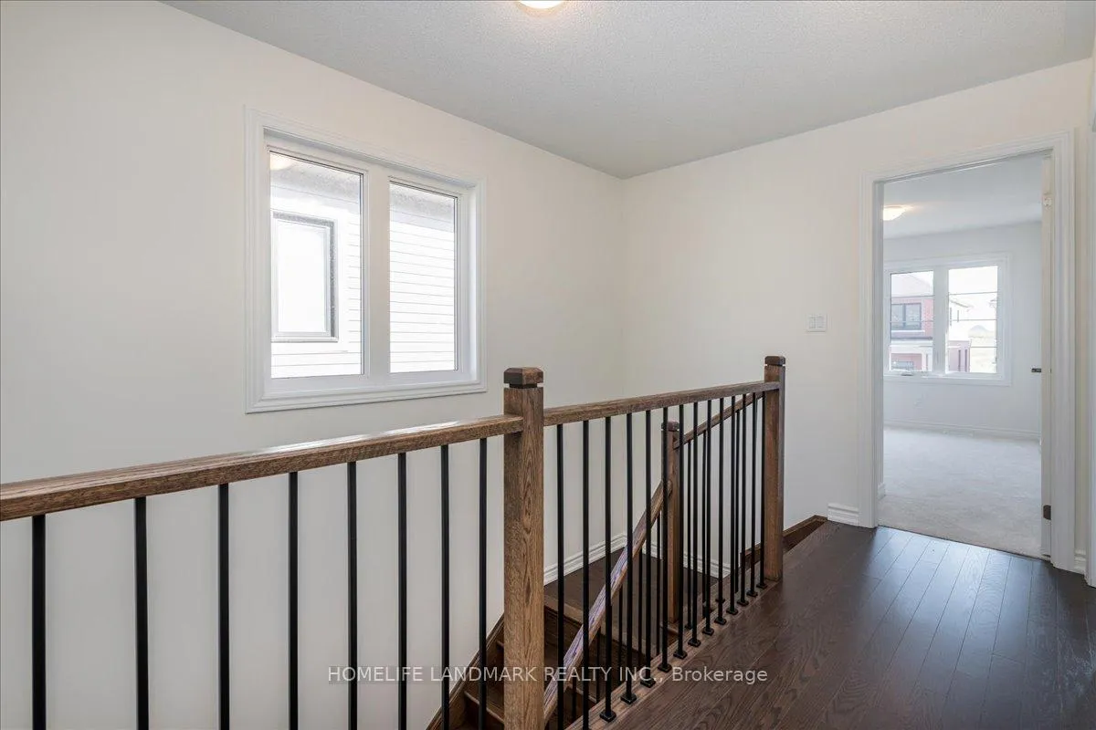 Photo 10 of 79 Phoenix Boulevard, Barrie, Rural Barrie Southeast — HOMEH