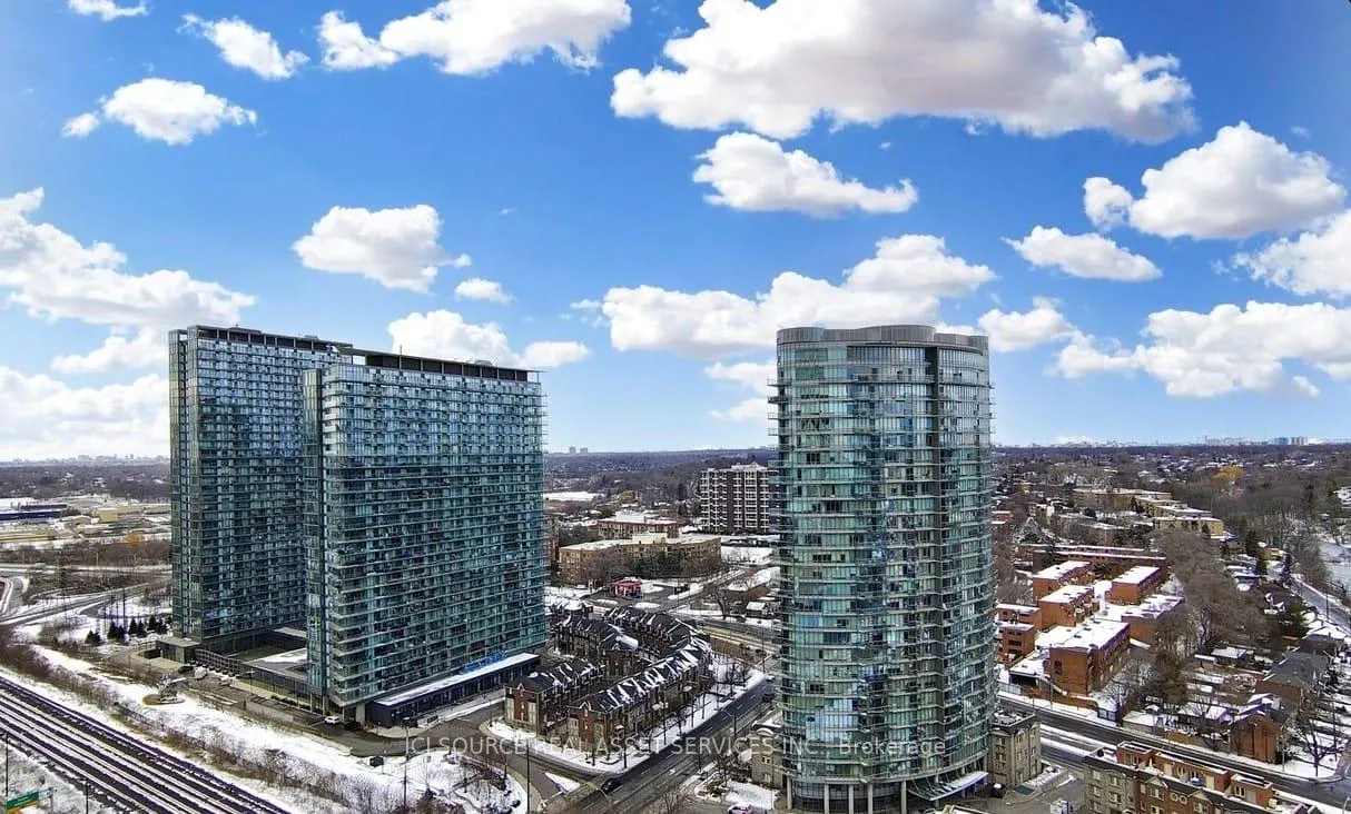 Front of Unit 2715, 1926 Lake Shore Boulevard W