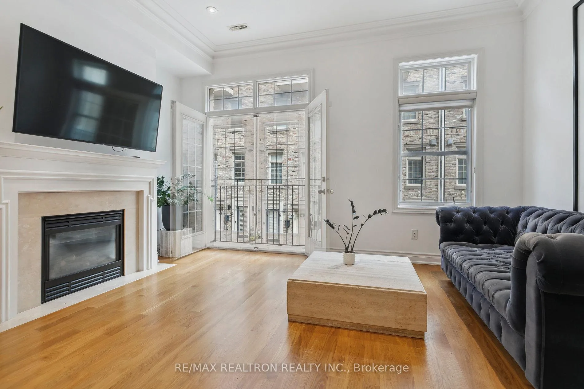 Photo 9 of 200 C Merton Street, Toronto, Mount Pleasant West — HOMEH