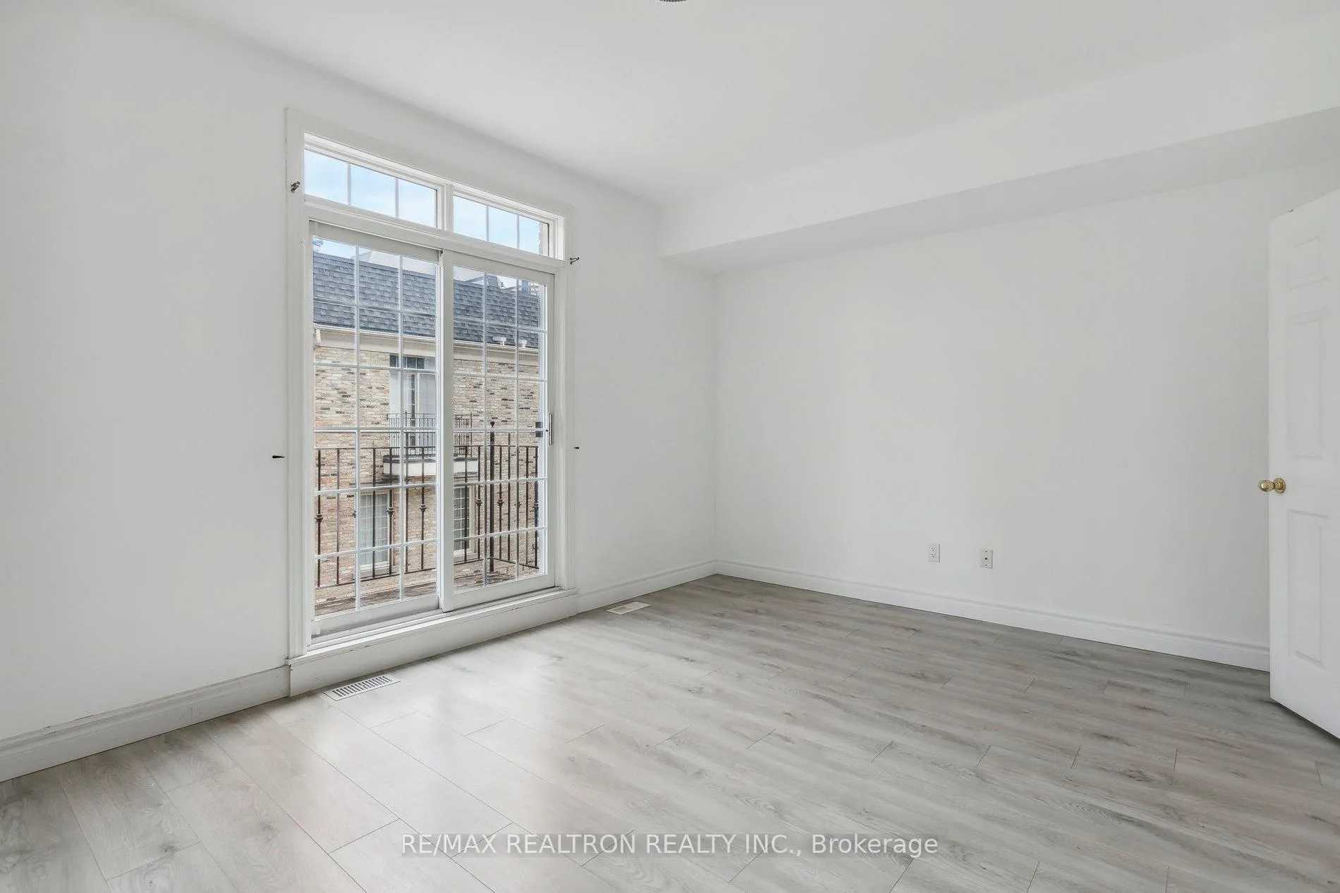 Photo 19 of 200 C Merton Street, Toronto, Mount Pleasant West — HOMEH