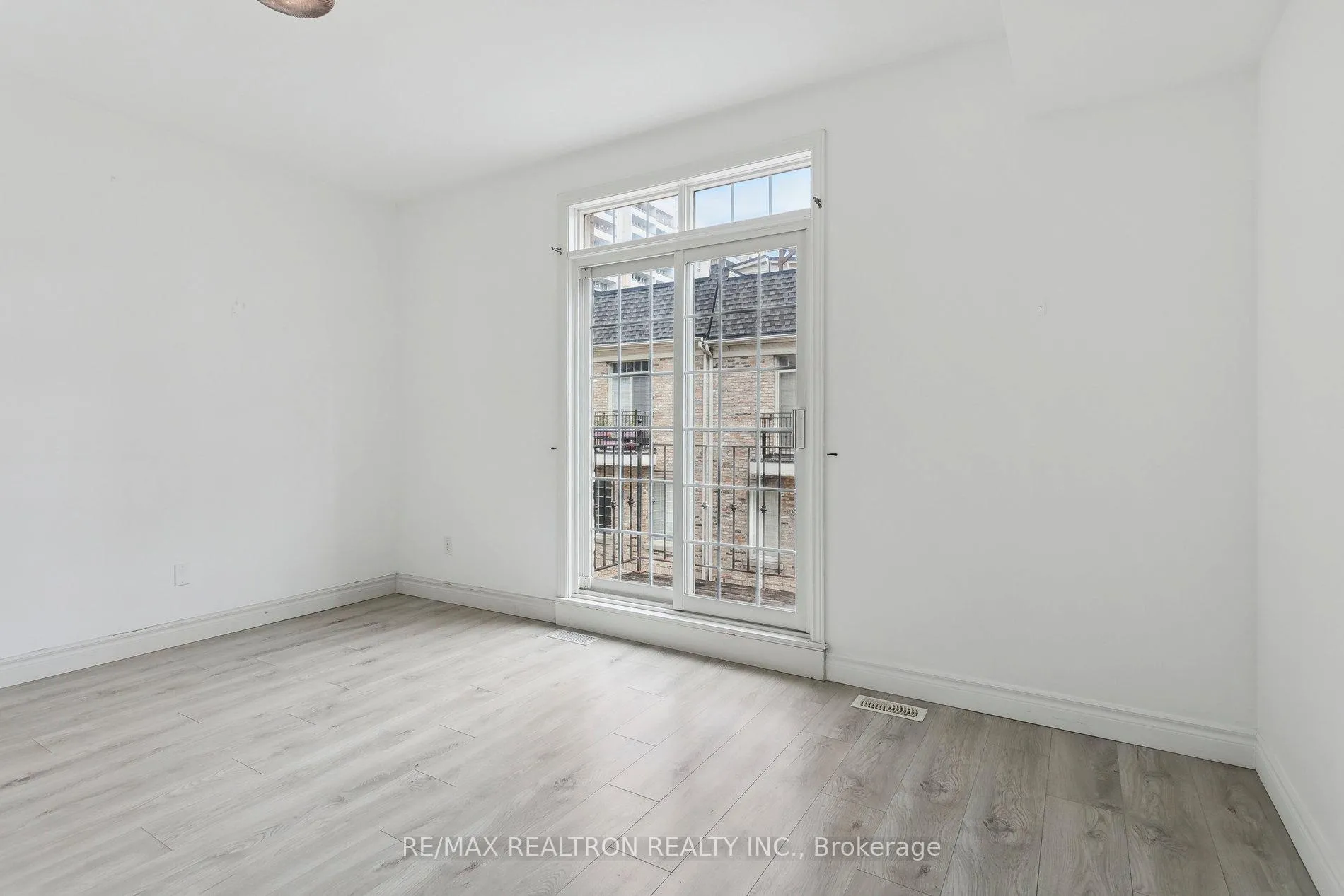 Photo 20 of 200 C Merton Street, Toronto, Mount Pleasant West — HOMEH