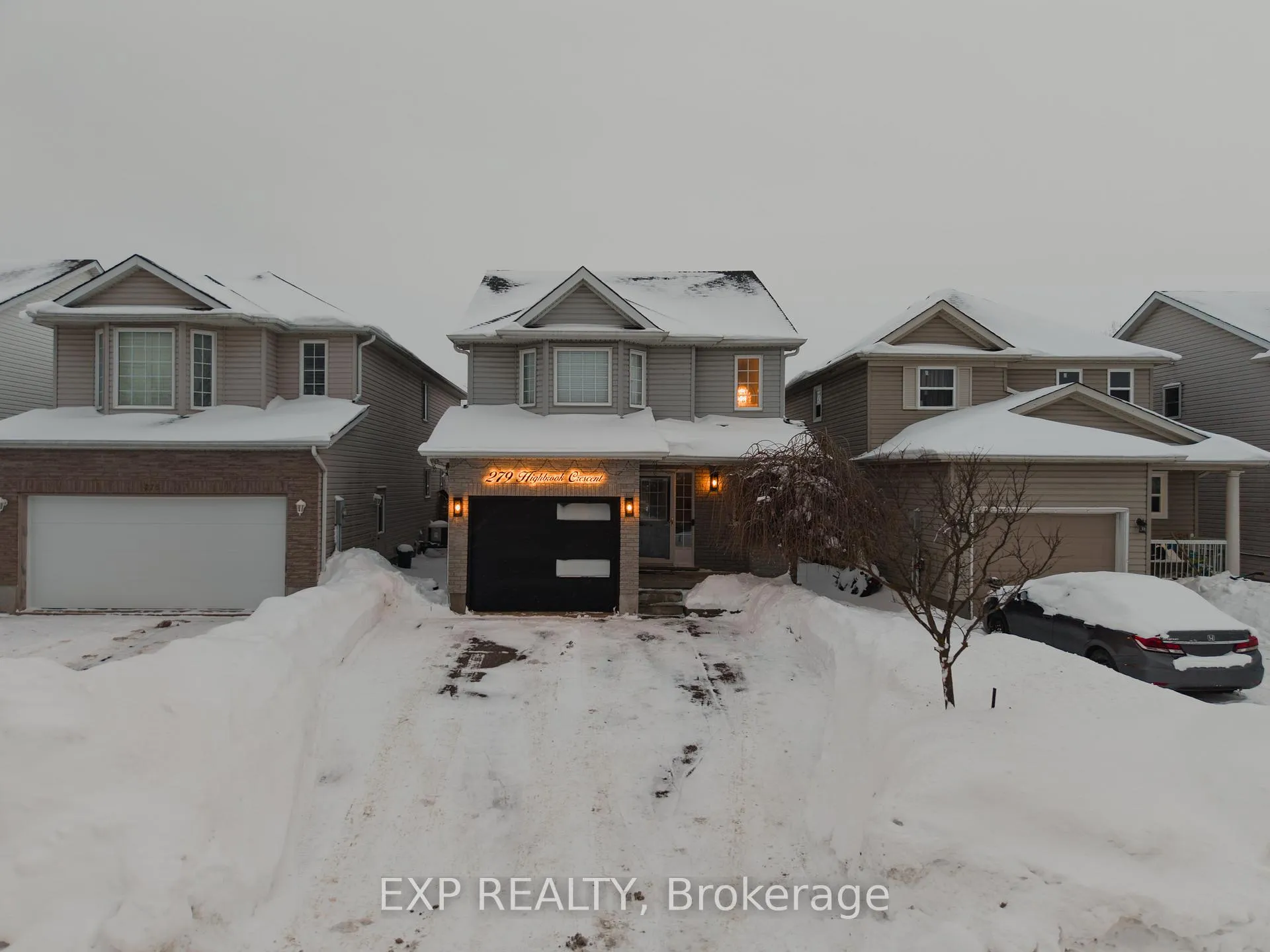 Photo 2 of 279 Highbrook Crescent, Kitchener — HOMEH