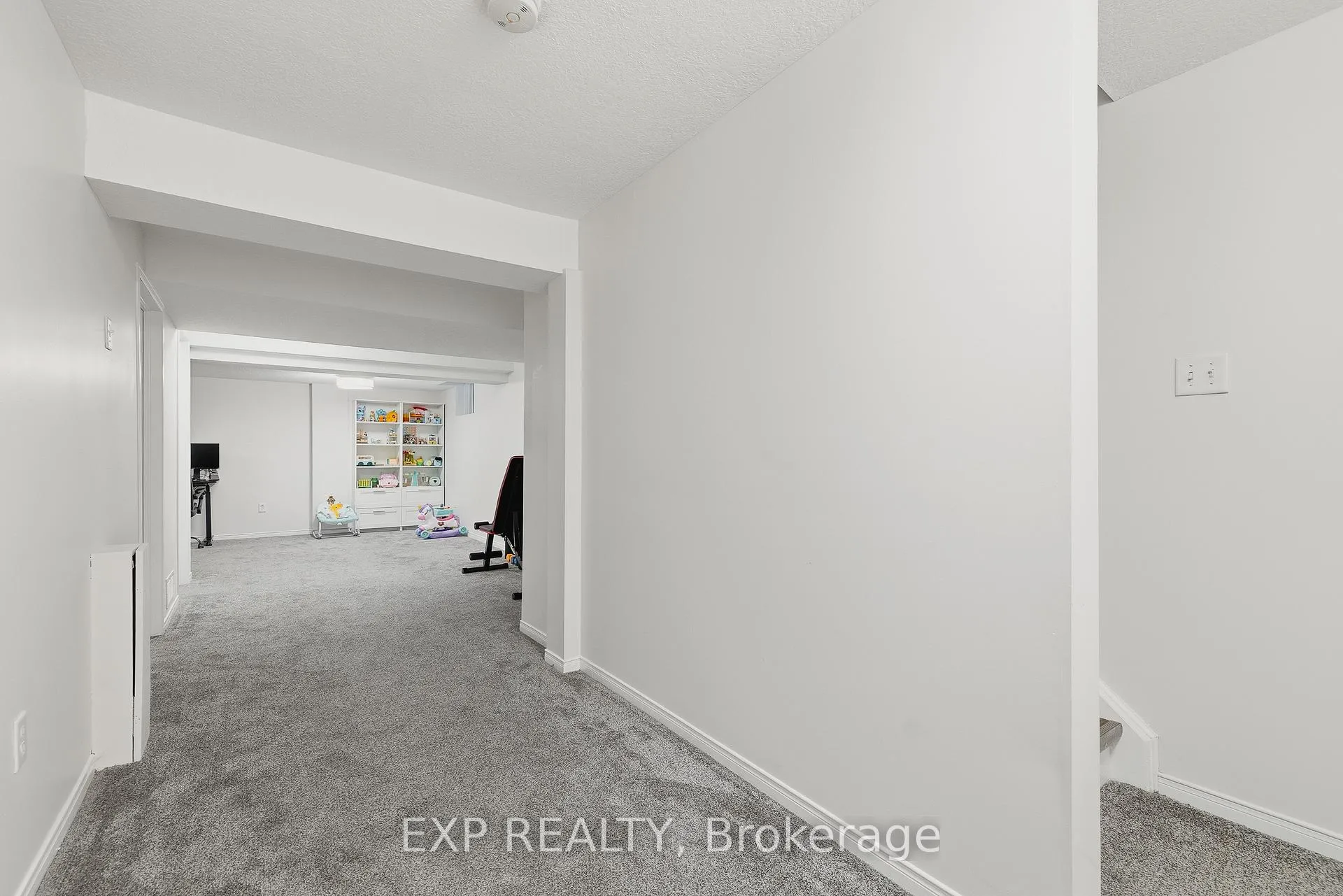 Photo 26 of 279 Highbrook Crescent, Kitchener — HOMEH