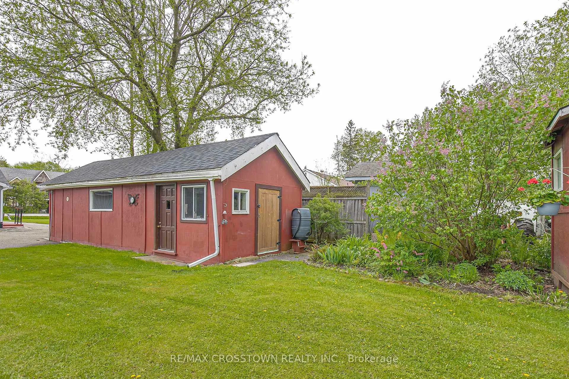 Photo 25 of 1962 St Johns Road, Innisfil, Alcona — HOMEH