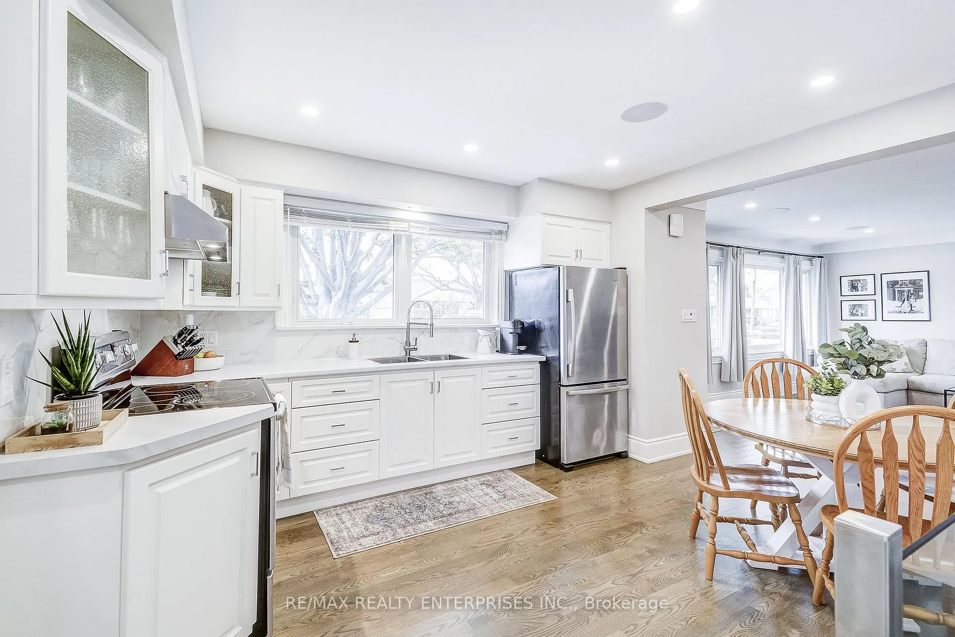 Photo 8 of 149 West 27th Street, Hamilton, Westcliffe — HOMEH