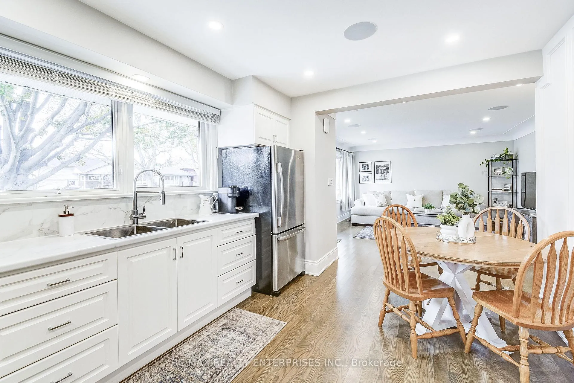 Photo 9 of 149 West 27th Street, Hamilton, Westcliffe — HOMEH