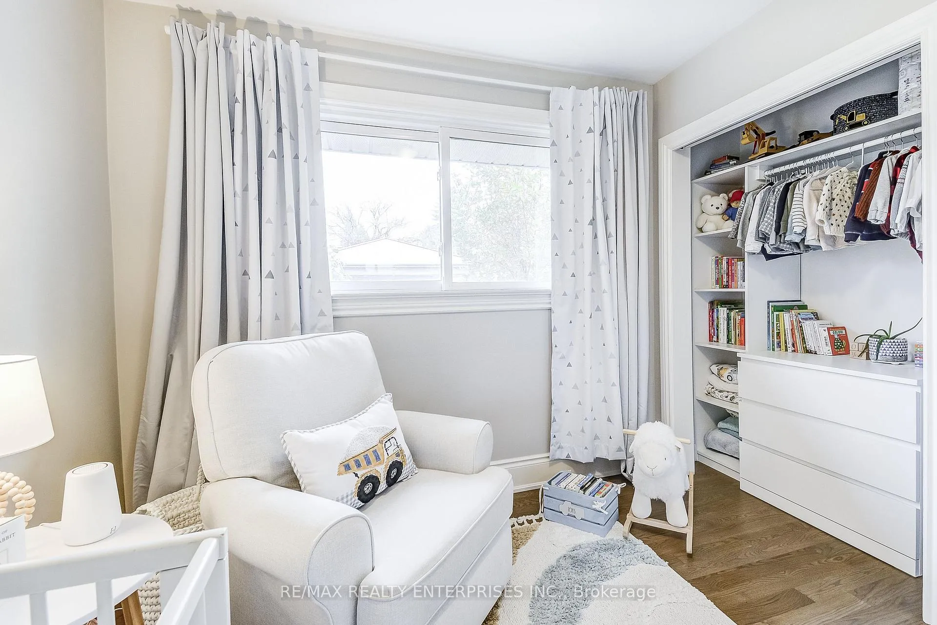 Photo 13 of 149 West 27th Street, Hamilton, Westcliffe — HOMEH