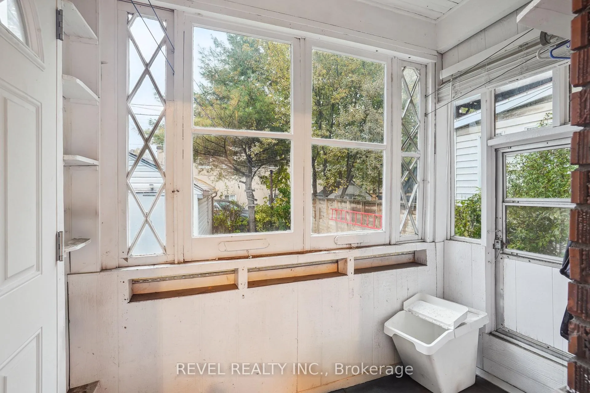 Photo 15 of 16 Senator Avenue, Hamilton, Stipley — HOMEH