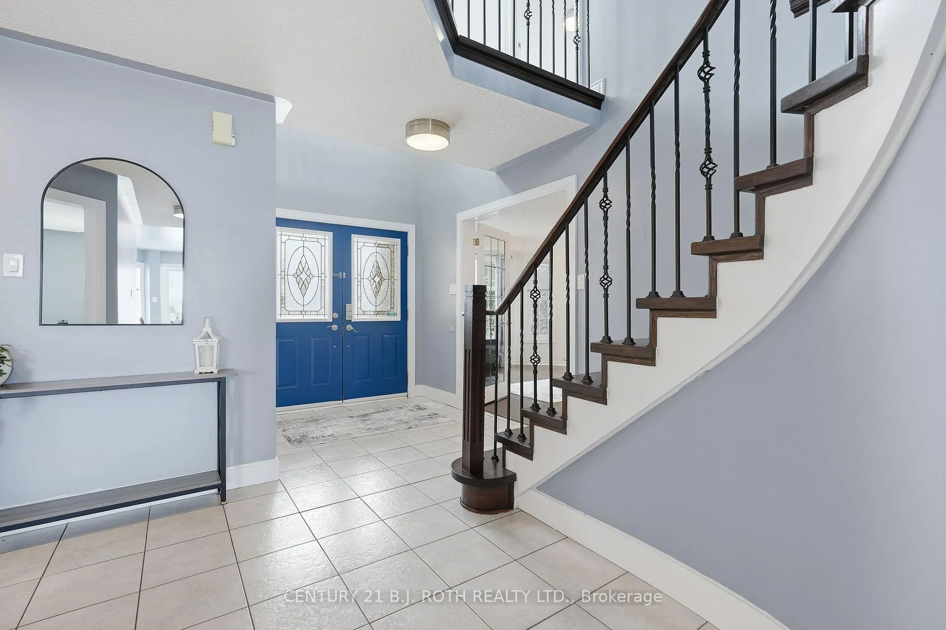 Photo 4 of 79 Brown Street, Barrie, Holly — HOMEH