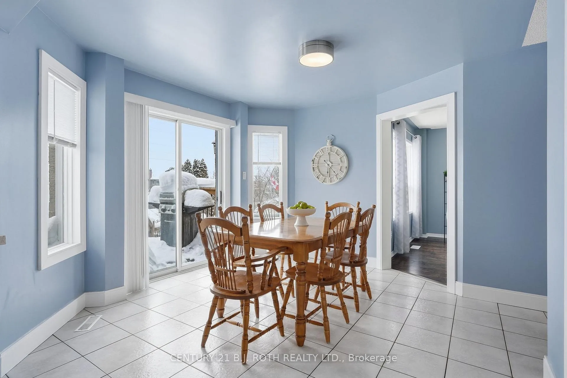 Photo 10 of 79 Brown Street, Barrie, Holly — HOMEH