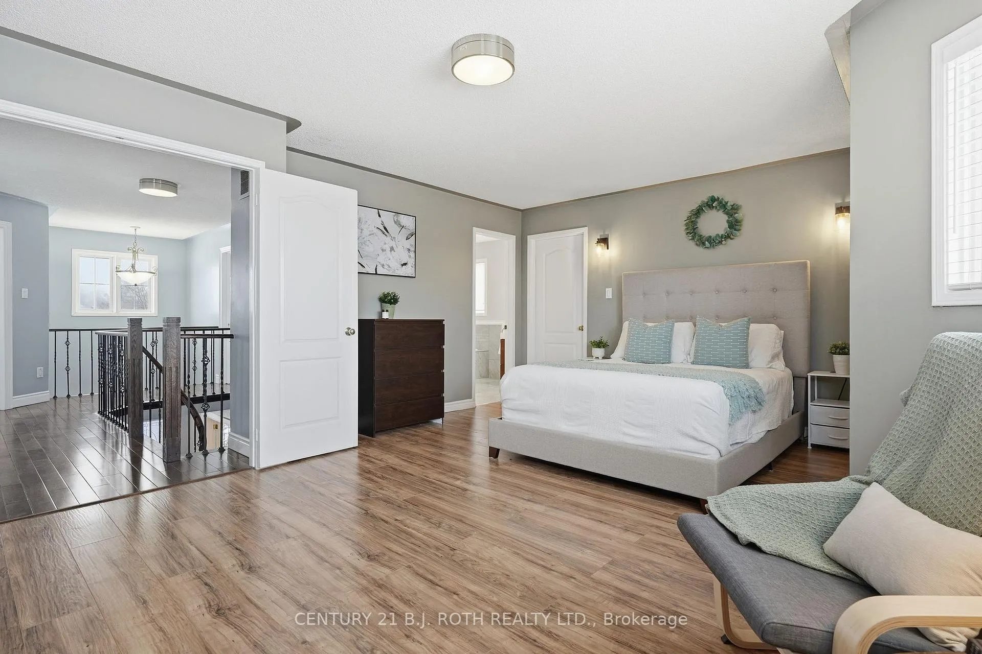 Photo 18 of 79 Brown Street, Barrie, Holly — HOMEH