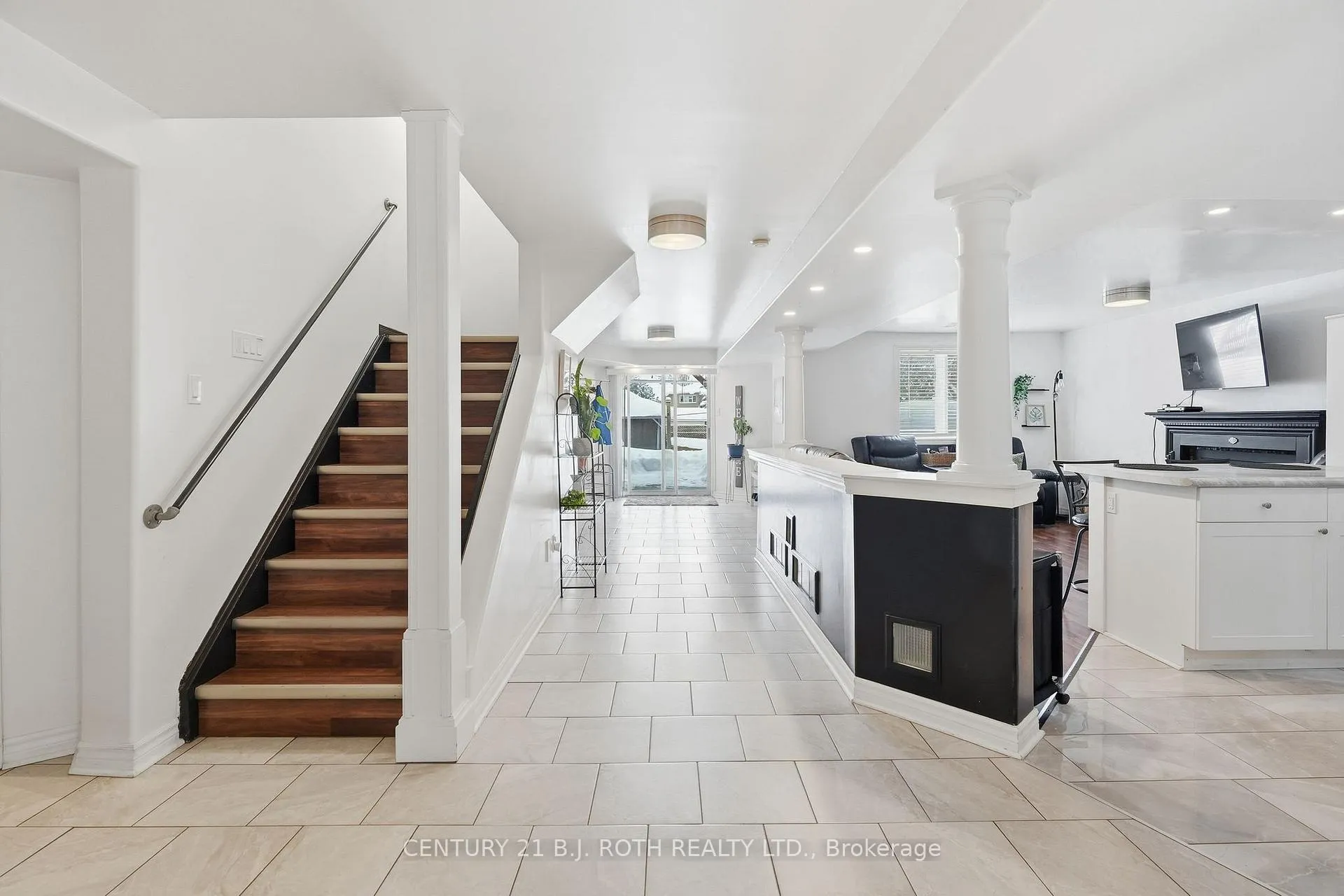 Photo 34 of 79 Brown Street, Barrie, Holly — HOMEH