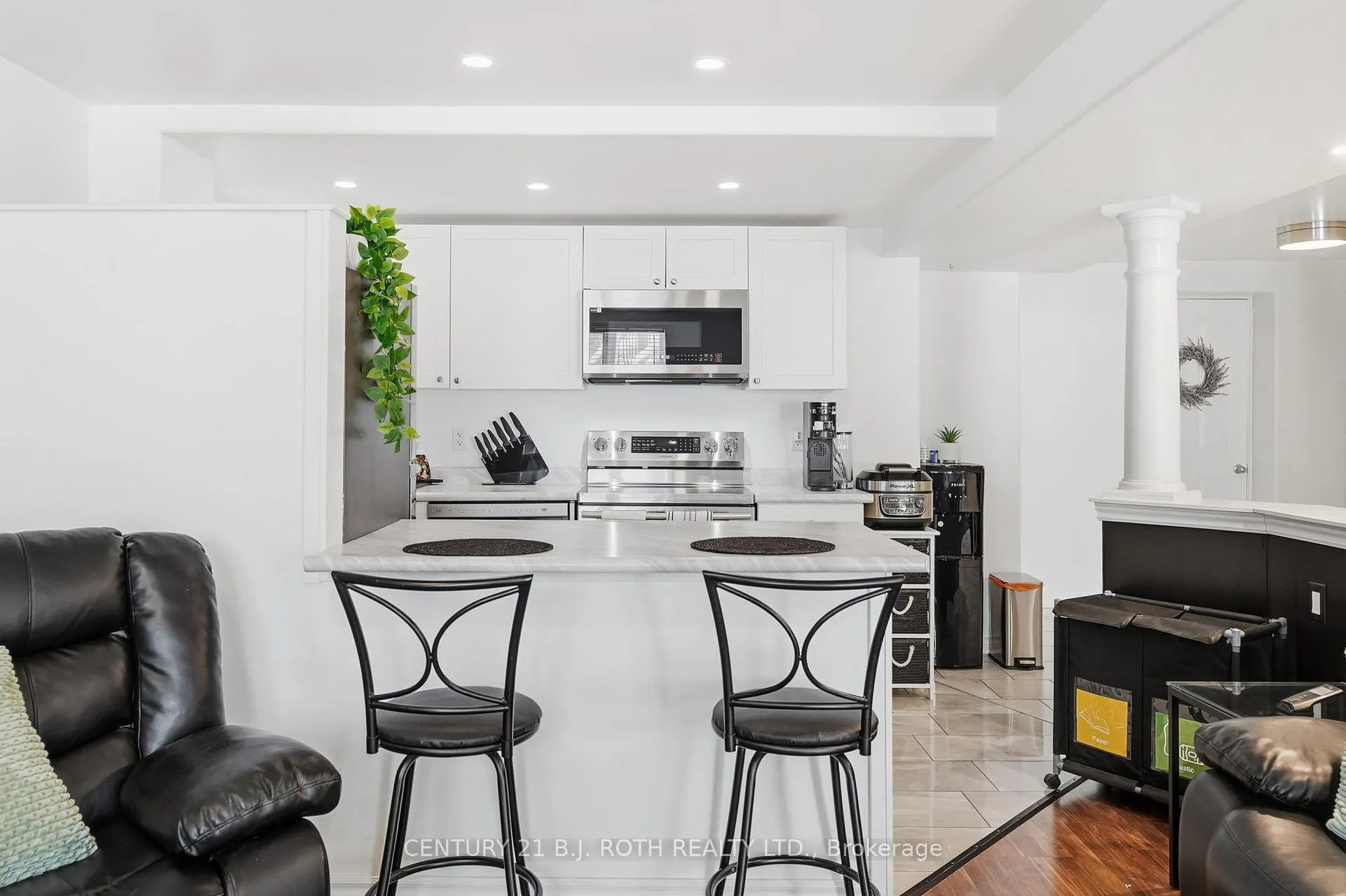Photo 36 of 79 Brown Street, Barrie, Holly — HOMEH