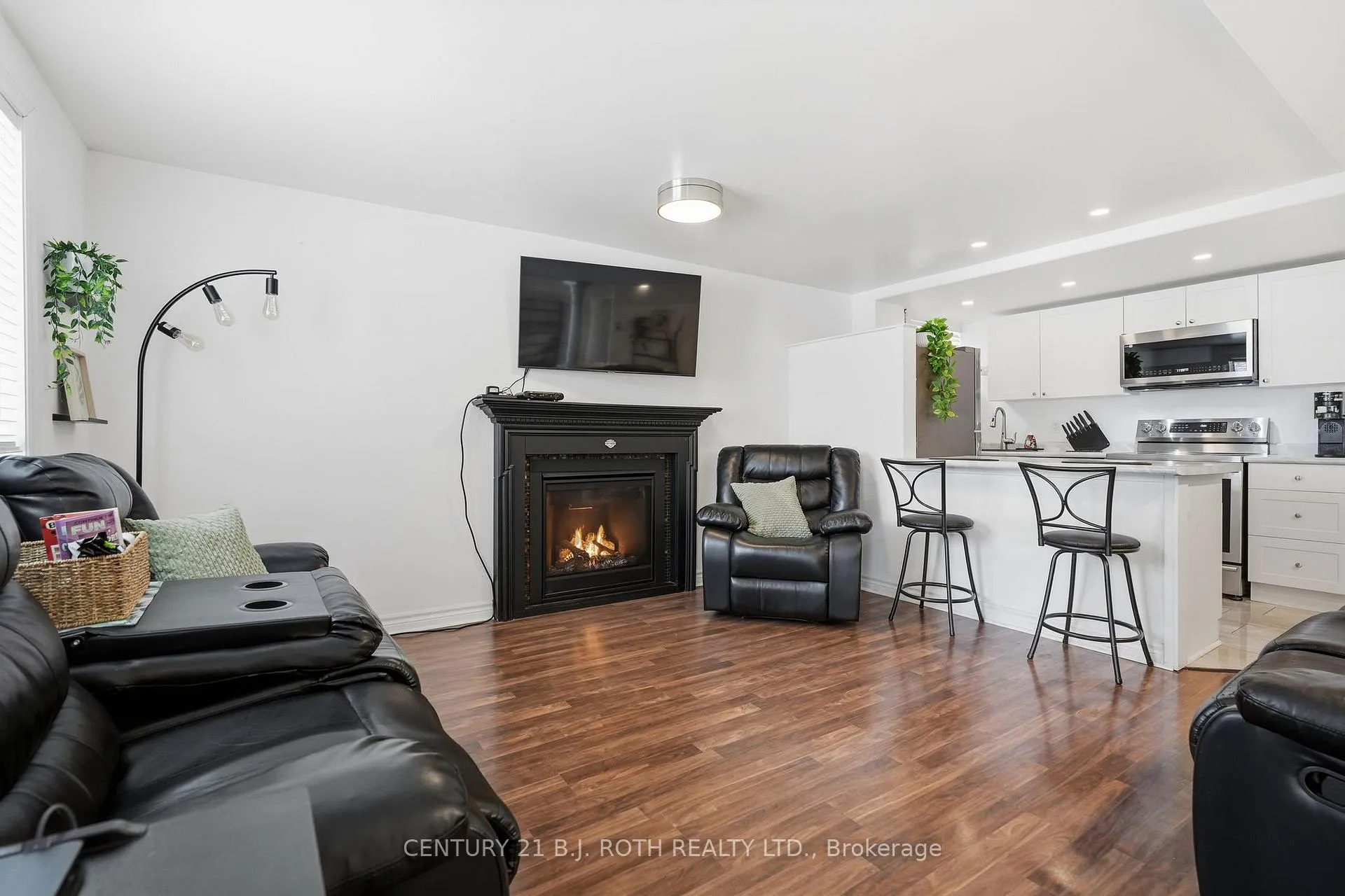 Photo 37 of 79 Brown Street, Barrie, Holly — HOMEH